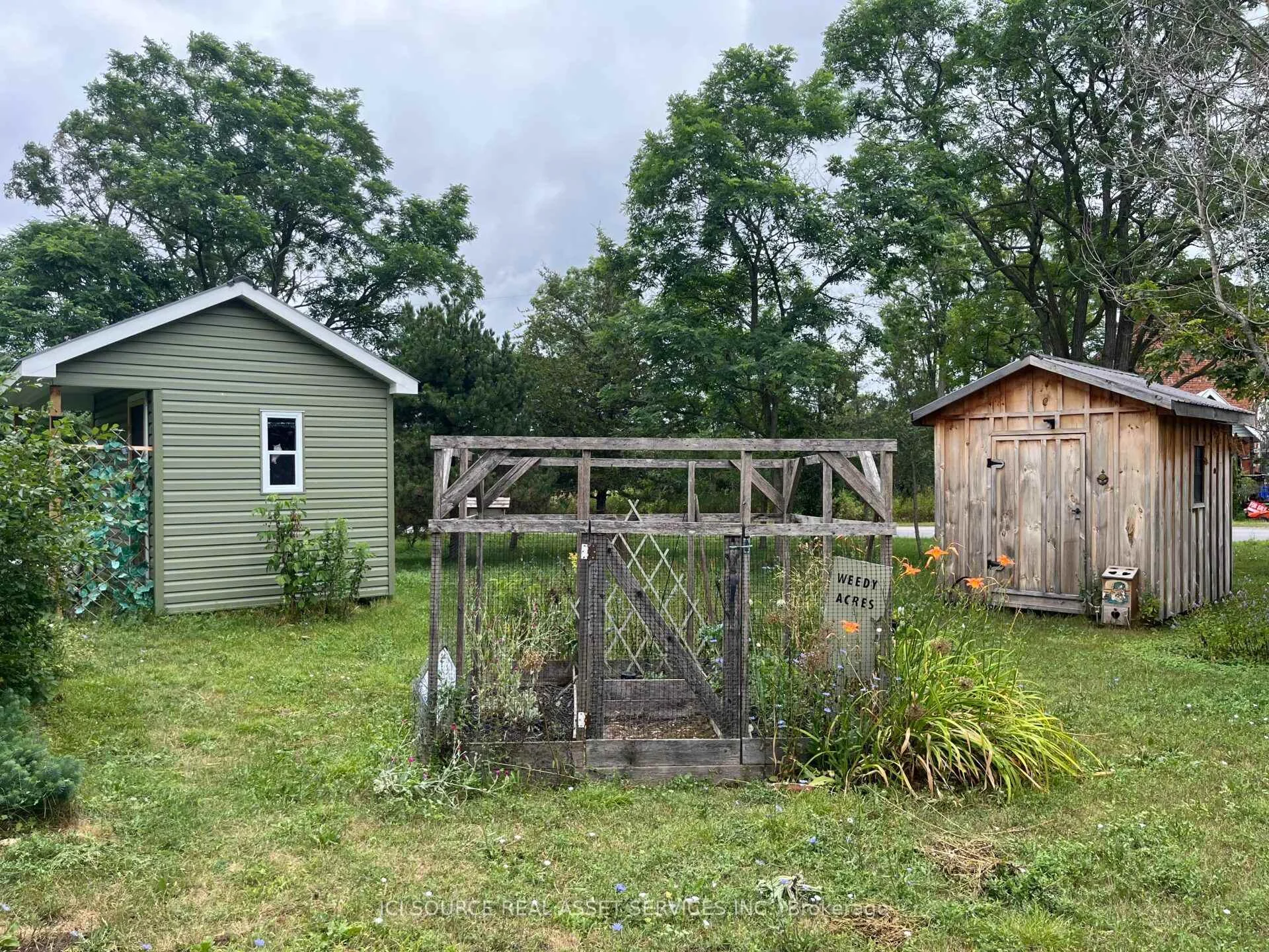 Photo 27 of 10 Lakeside Drive, Prince Edward County, Hillier Ward — HOMEH