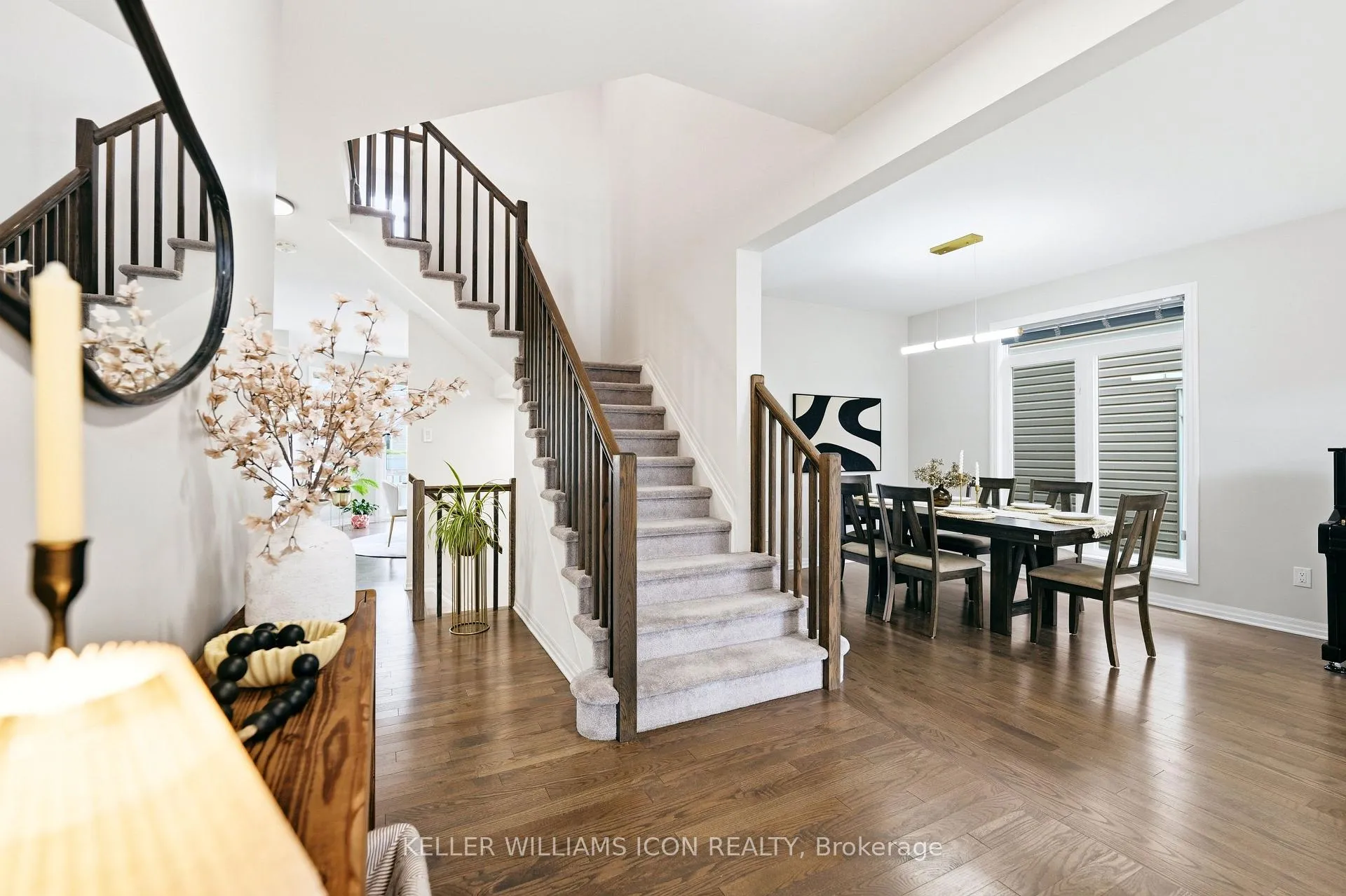 Photo 5 of 547 Peerless Street, Ottawa, Barrhaven - Cedargrove/Fraserdale — HOMEH