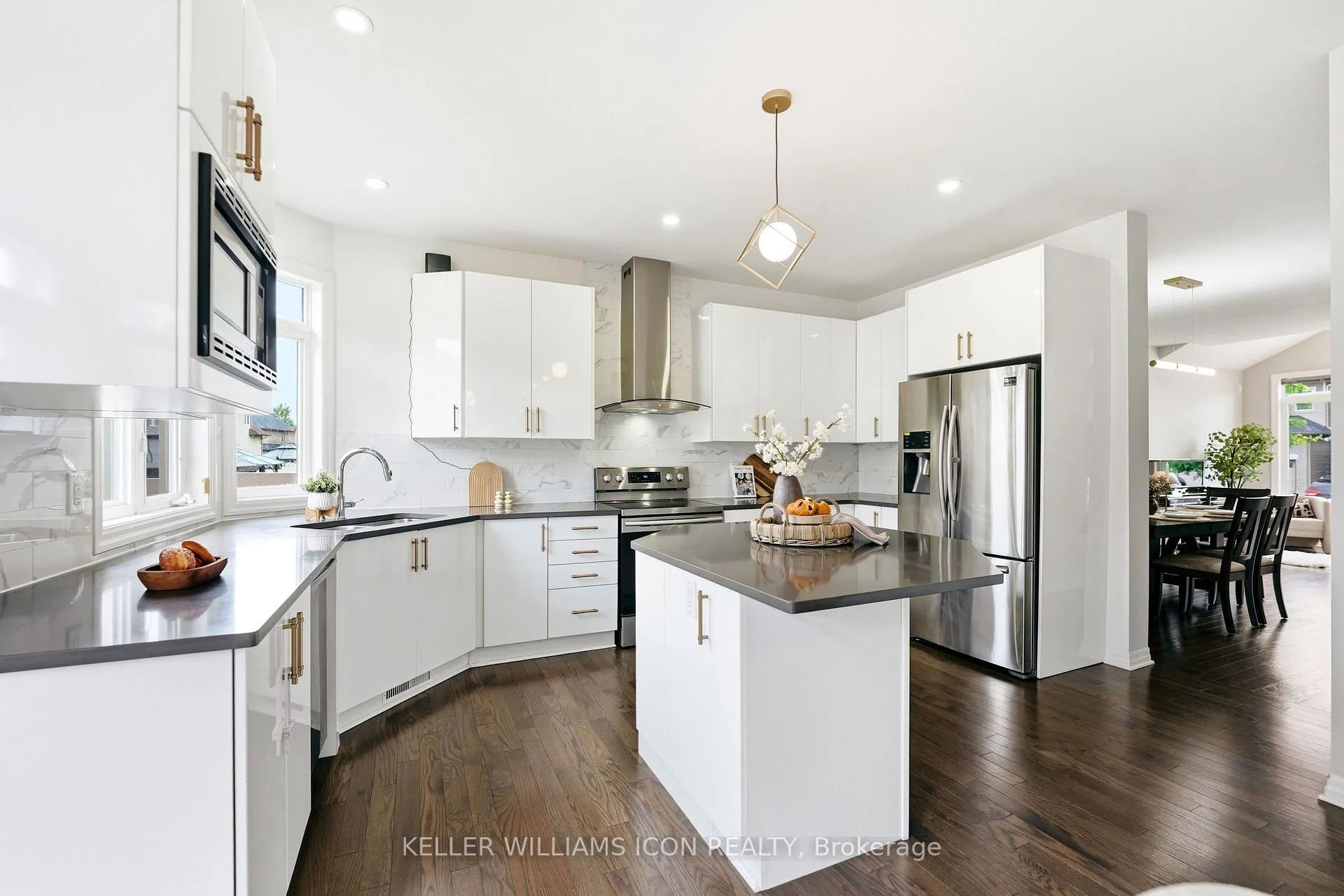 Photo 12 of 547 Peerless Street, Ottawa, Barrhaven - Cedargrove/Fraserdale — HOMEH