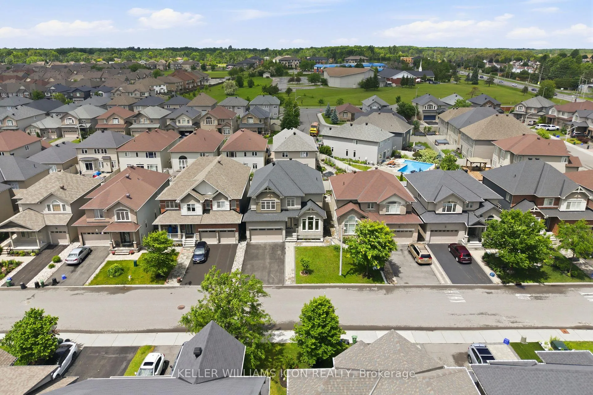 Photo 47 of 547 Peerless Street, Ottawa, Barrhaven - Cedargrove/Fraserdale — HOMEH