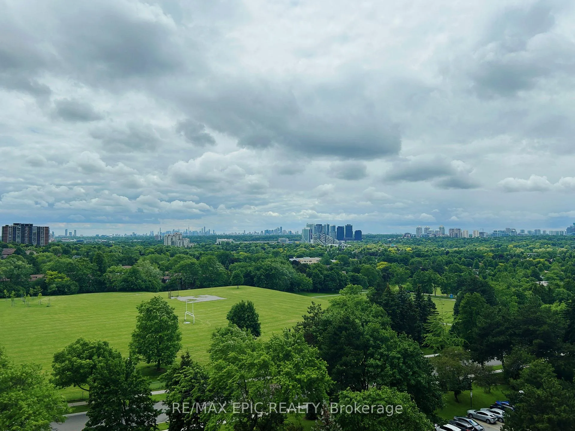 Photo 12 of Unit 908, 350 Seneca Hill Drive, North York, Don Valley Village — HOMEH