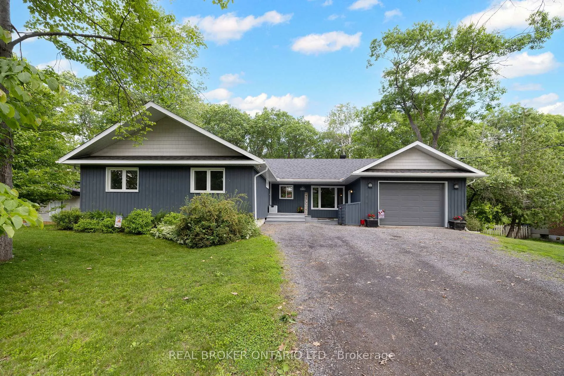 Photo 1 of 929 Bayview Drive, Ottawa, Constance Bay — HOMEH