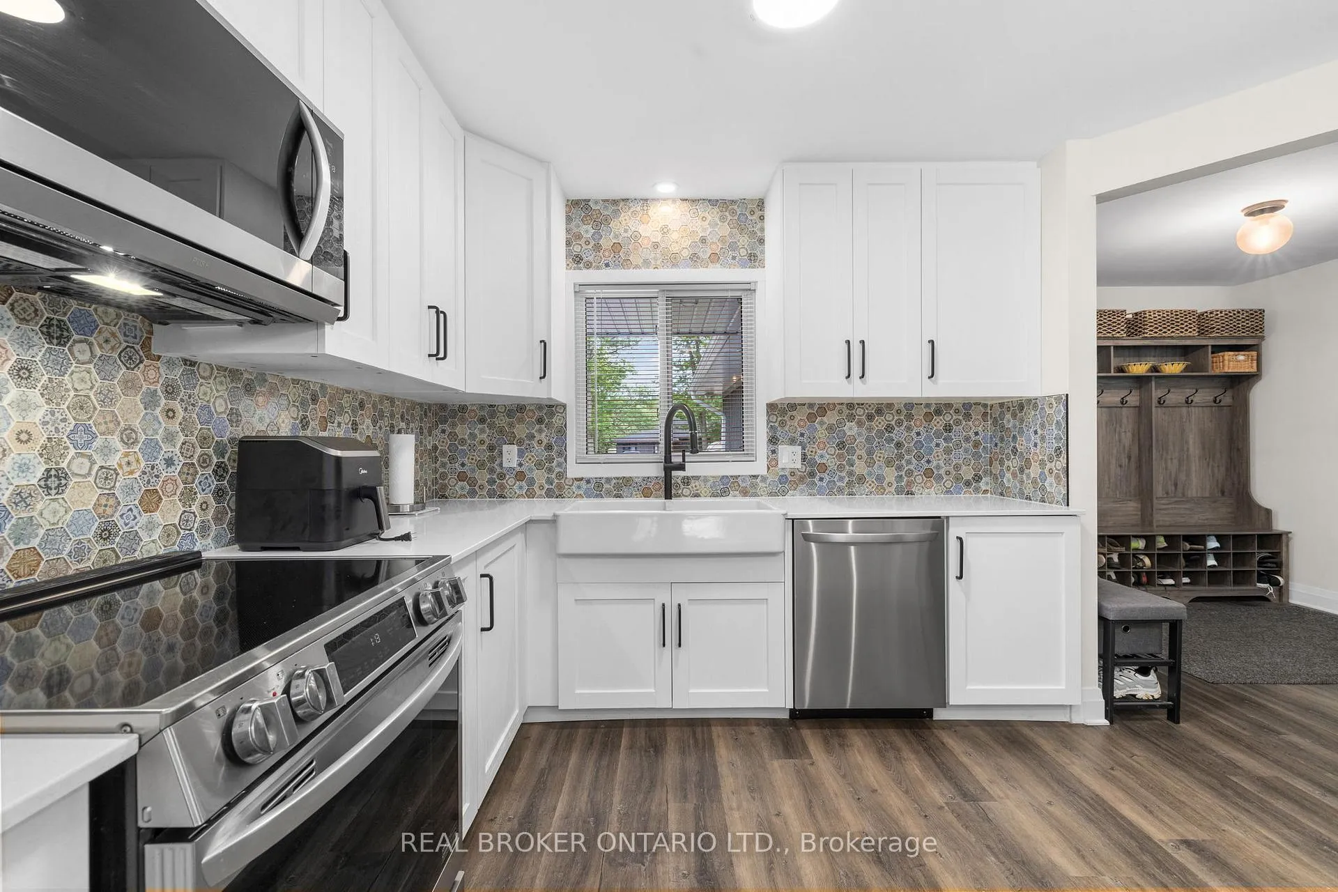 Photo 10 of 929 Bayview Drive, Ottawa, Constance Bay — HOMEH