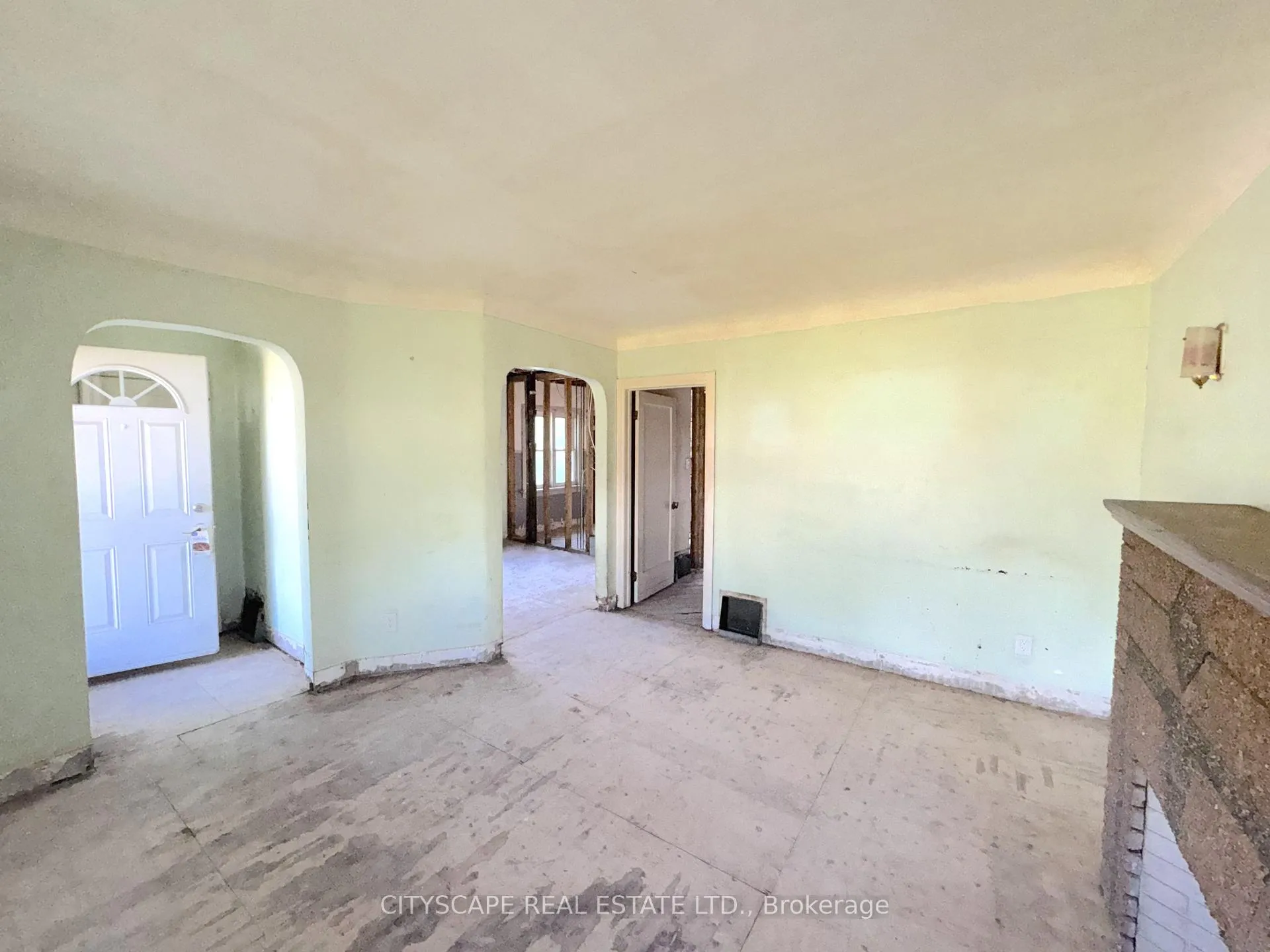 Photo 6 of 238 Lancaster Street W, Kitchener — HOMEH