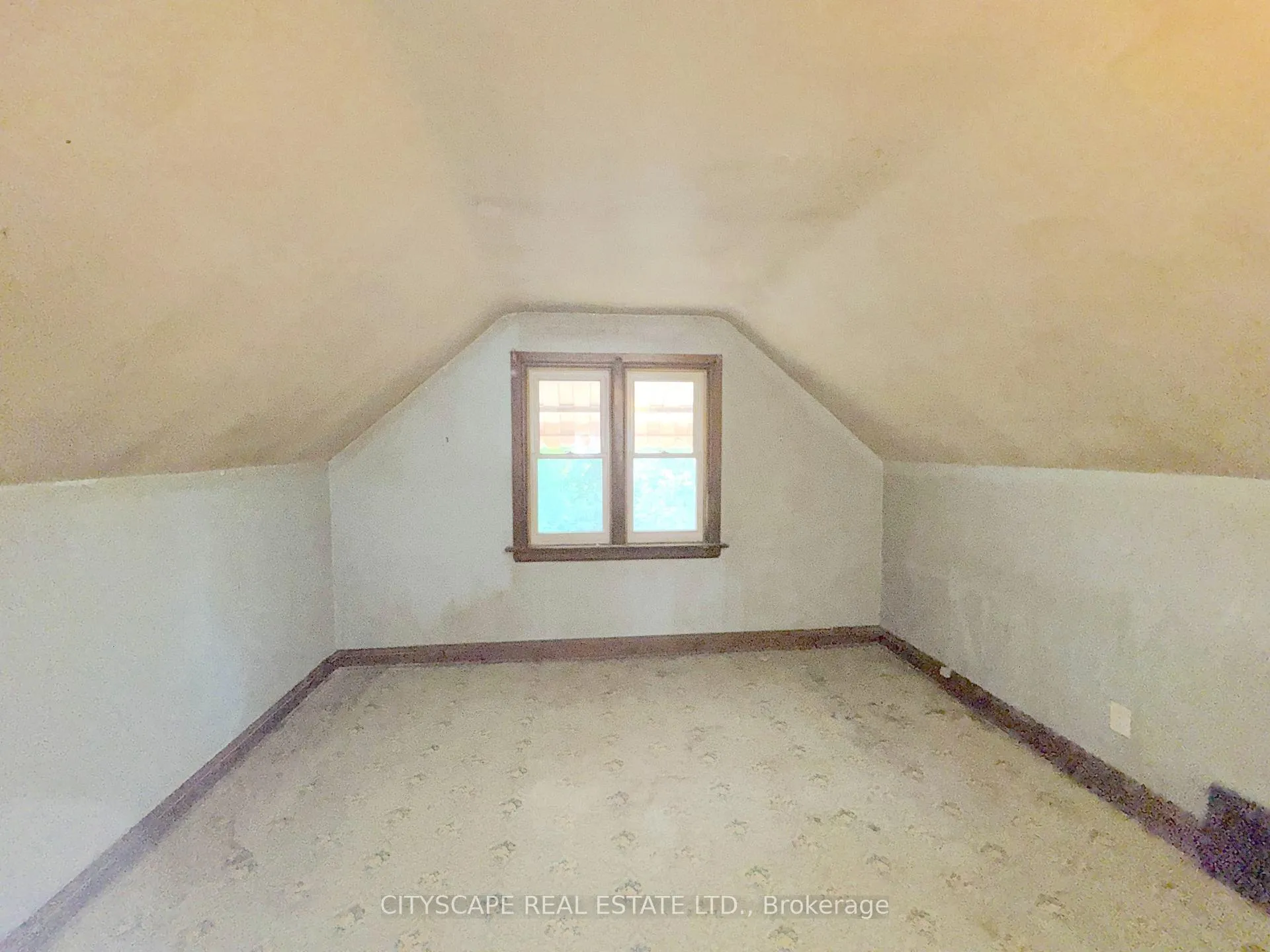Photo 19 of 238 Lancaster Street W, Kitchener — HOMEH