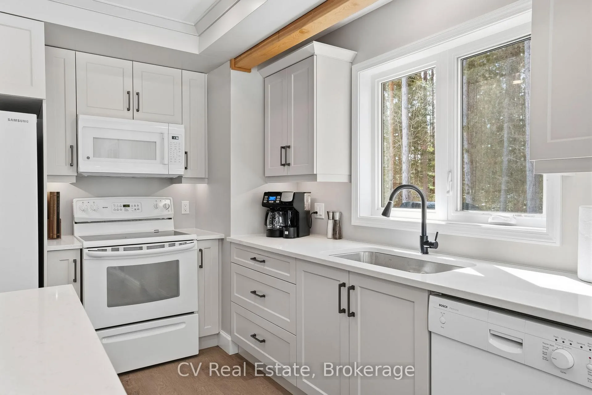 Photo 15 of 1158 Chetwynd Road, Armour — HOMEH