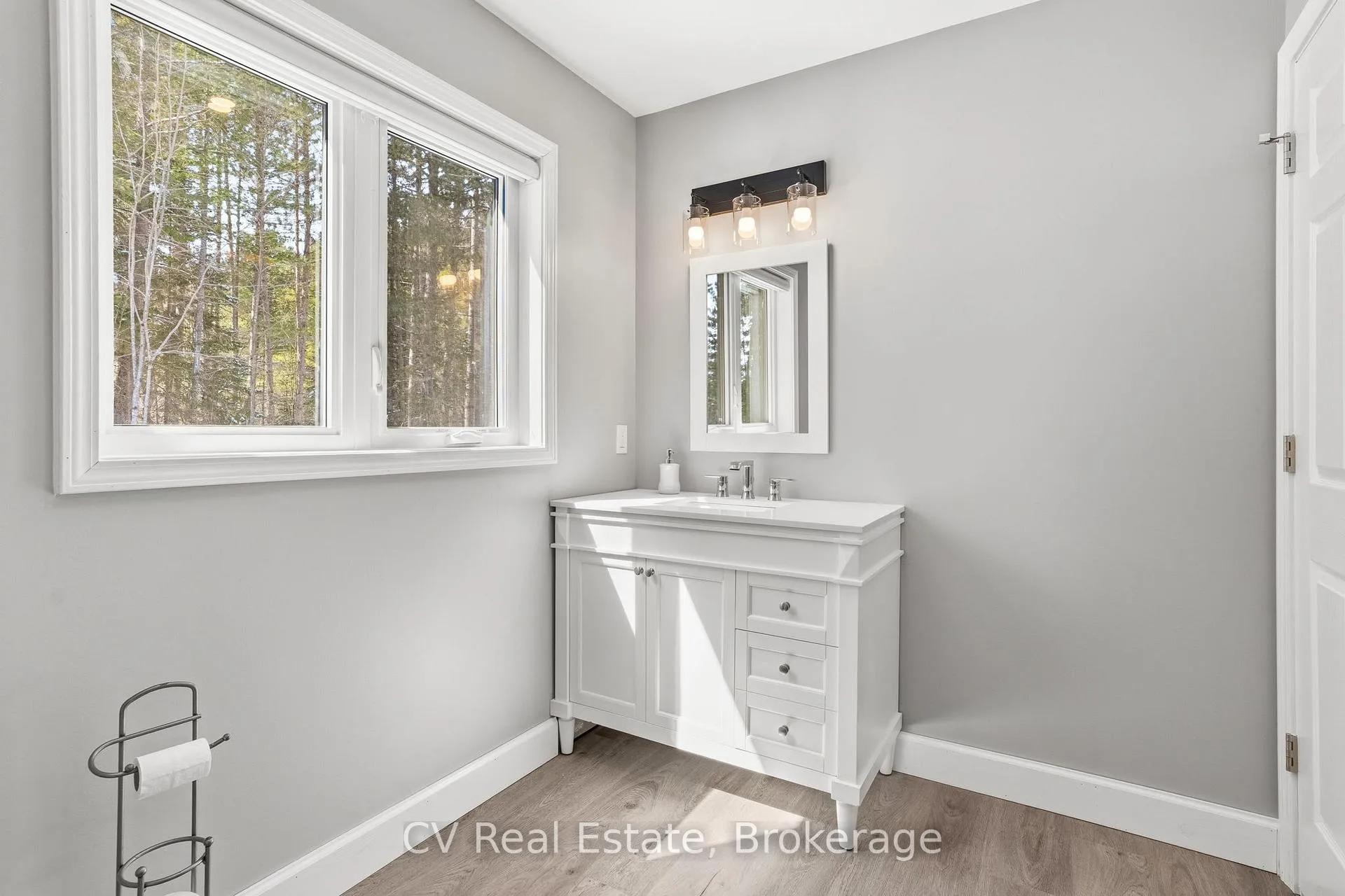 Photo 21 of 1158 Chetwynd Road, Armour — HOMEH