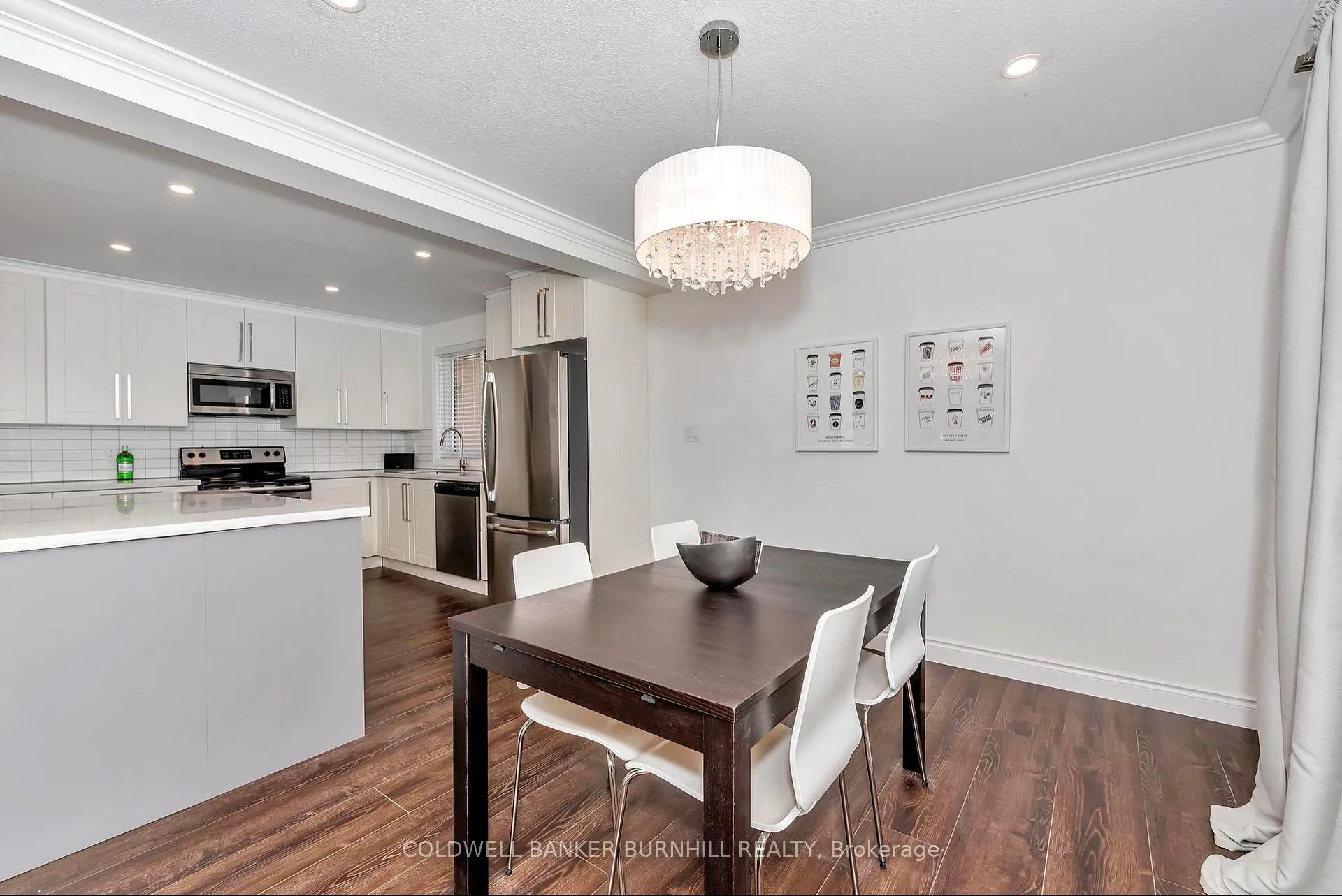 Photo 10 of 24 Darlington Drive, Hamilton, Gilbert — HOMEH