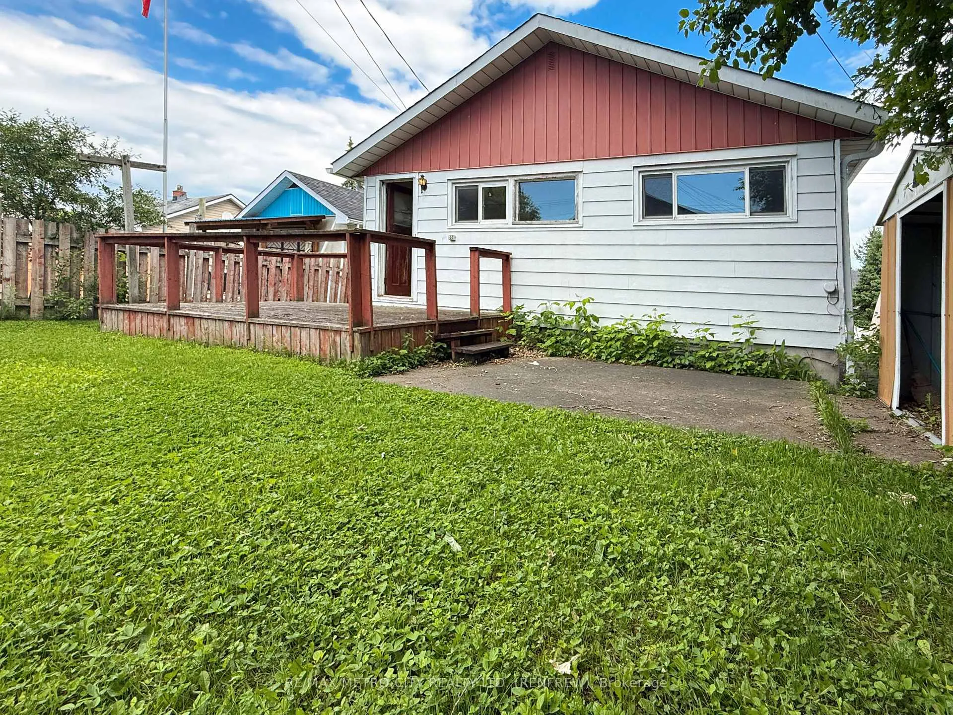 Photo 12 of 146 Cameron Avenue, Renfrew, Renfrew — HOMEH
