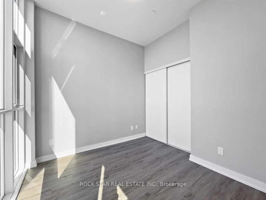 Photo 14 of Unit 3501, 50 Ordnance Street, Toronto, Niagara — HOMEH