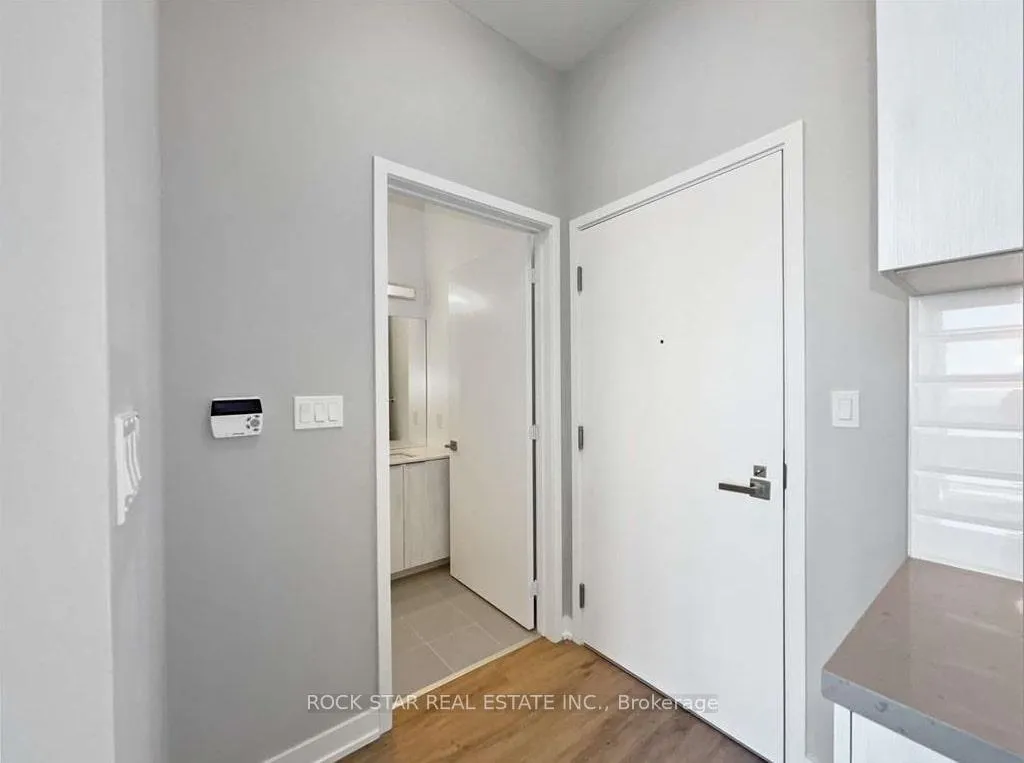 Photo 16 of Unit 3501, 50 Ordnance Street, Toronto, Niagara — HOMEH