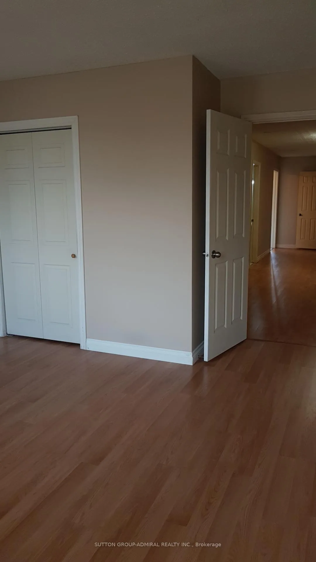Photo 2 of Unit B, 632 Lakeshore Road, Mississauga, Lakeview — HOMEH