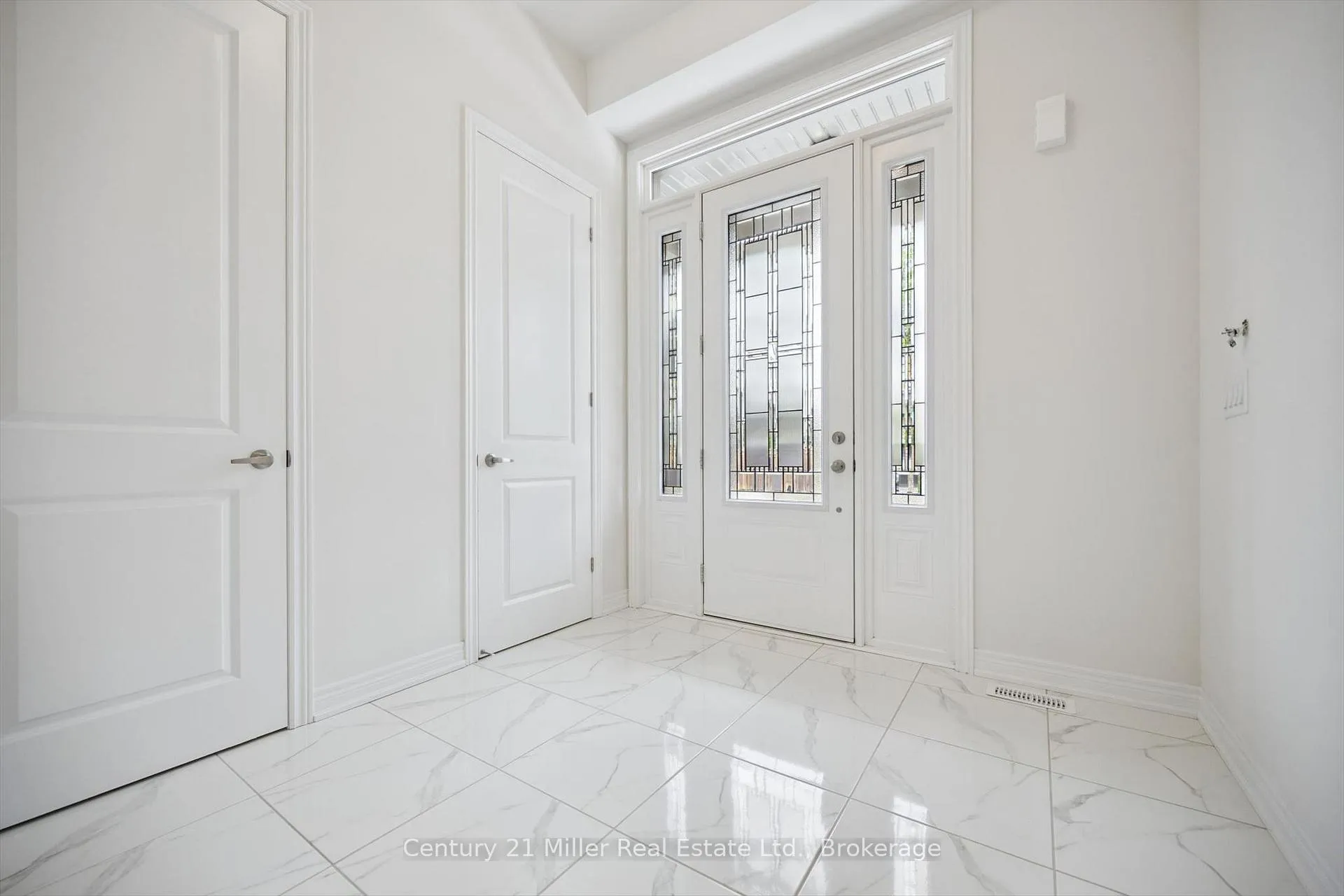 Photo 5 of 3262 Millicent Avenue, Oakville, Glenorchy — HOMEH