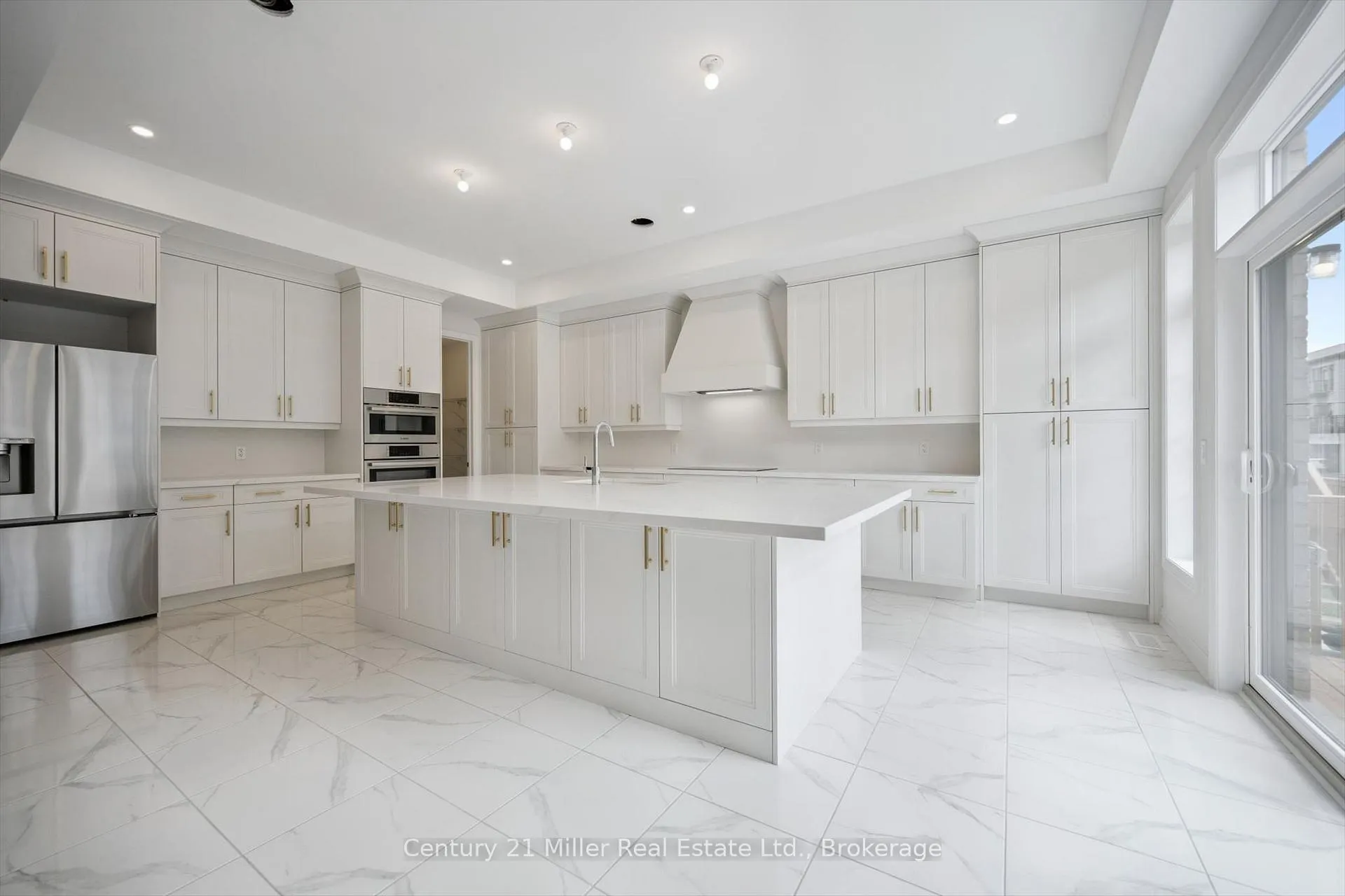 Photo 11 of 3262 Millicent Avenue, Oakville, Glenorchy — HOMEH