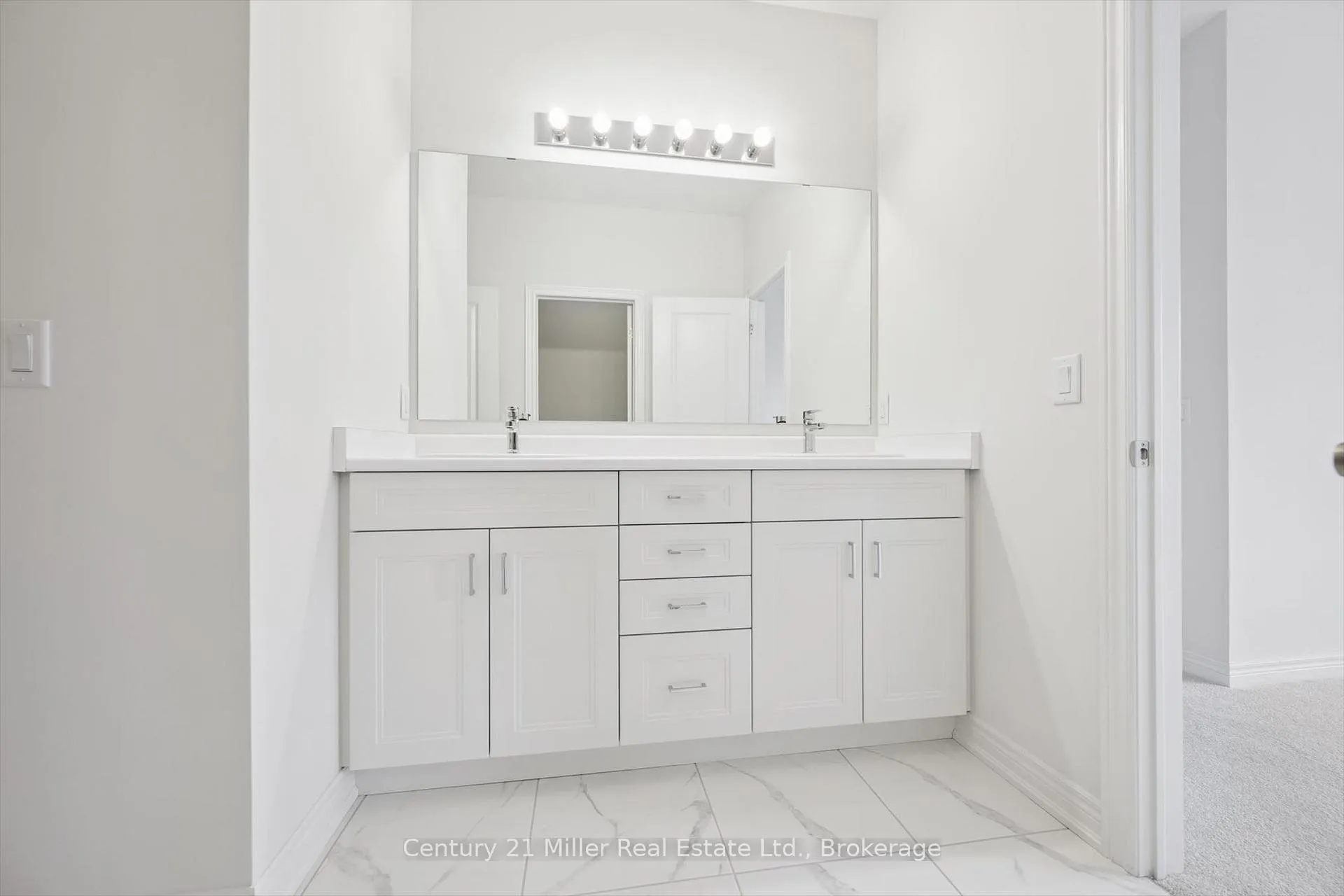 Photo 32 of 3262 Millicent Avenue, Oakville, Glenorchy — HOMEH