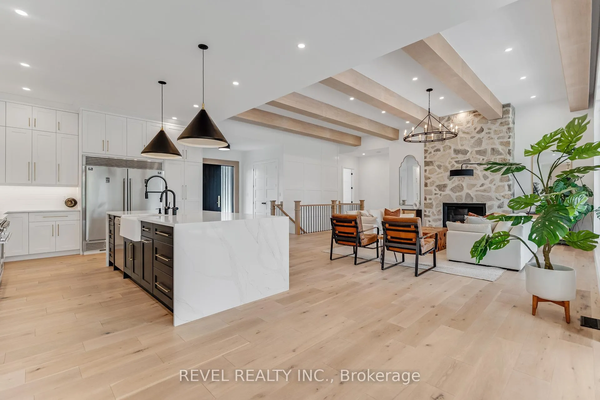 Photo 6 of 4678 Lobsinger Line, Wellesley — HOMEH