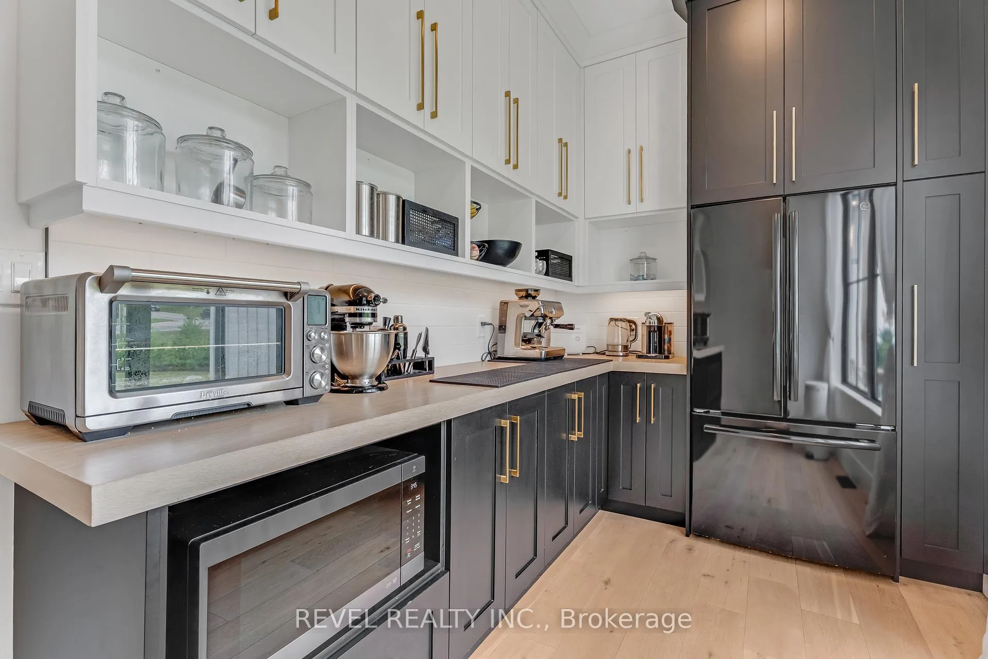 Photo 10 of 4678 Lobsinger Line, Wellesley — HOMEH