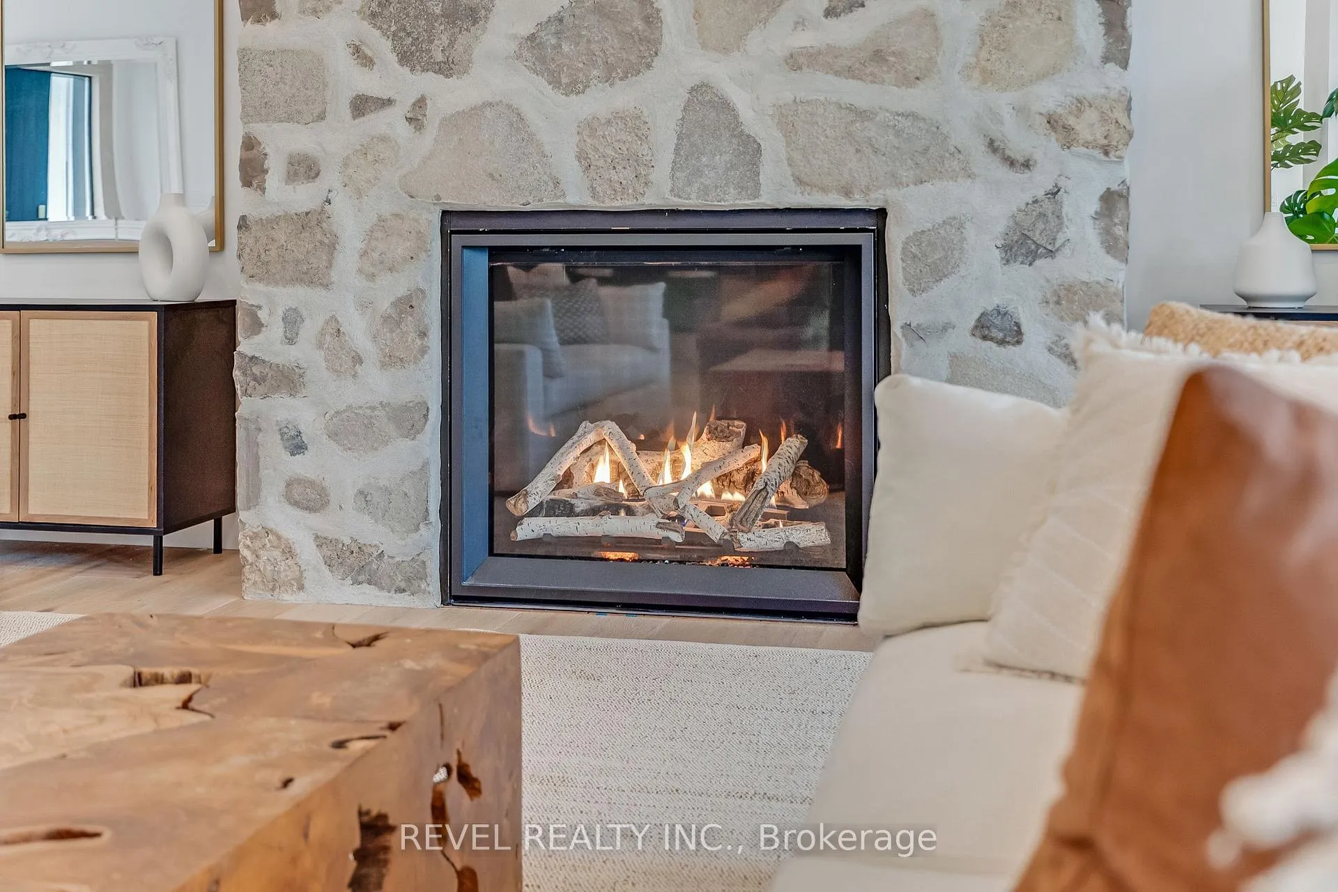 Photo 14 of 4678 Lobsinger Line, Wellesley — HOMEH