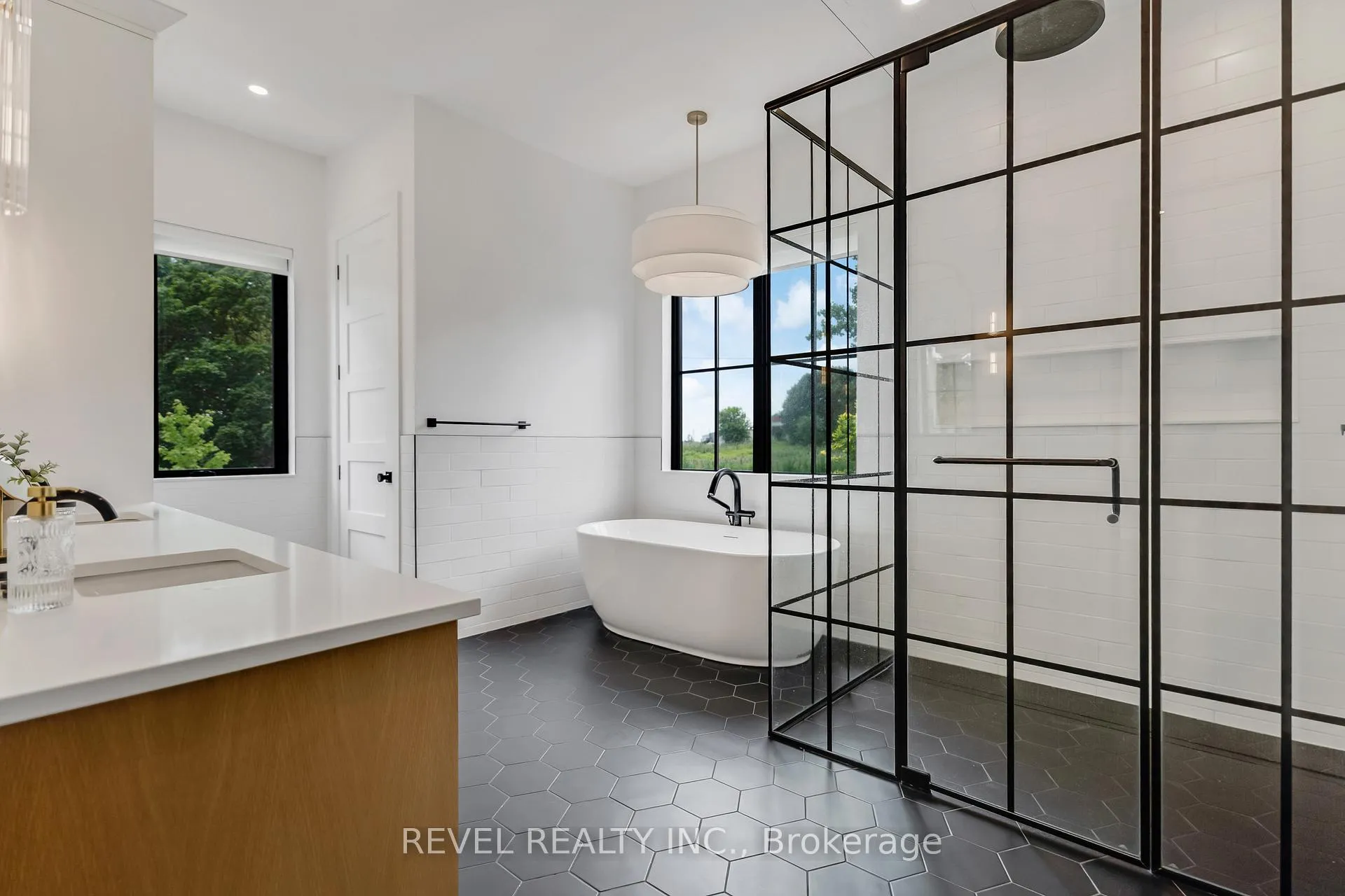 Photo 19 of 4678 Lobsinger Line, Wellesley — HOMEH