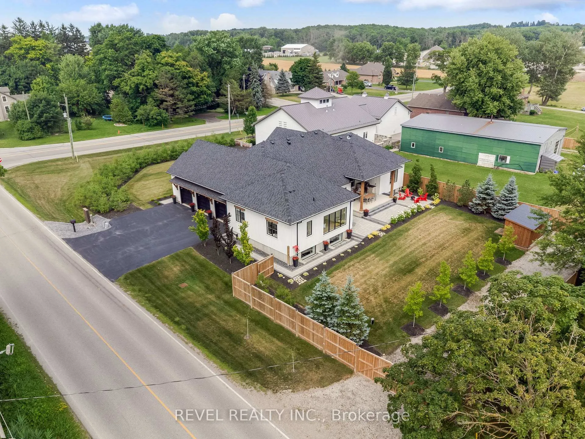 Photo 43 of 4678 Lobsinger Line, Wellesley — HOMEH