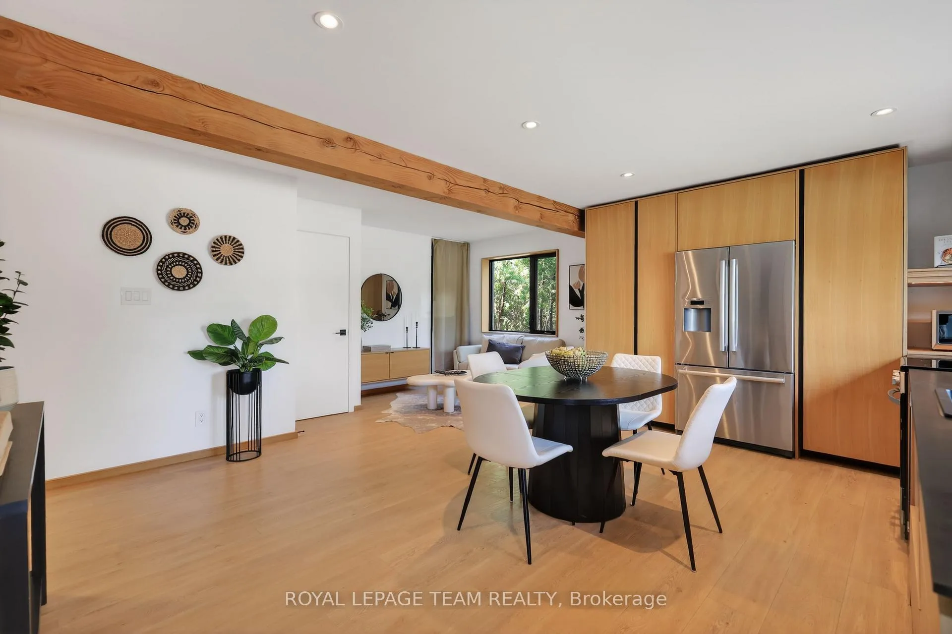 Photo 9 of 126 David Drive, Ottawa, Meadowlands/St. Claire Gardens — HOMEH