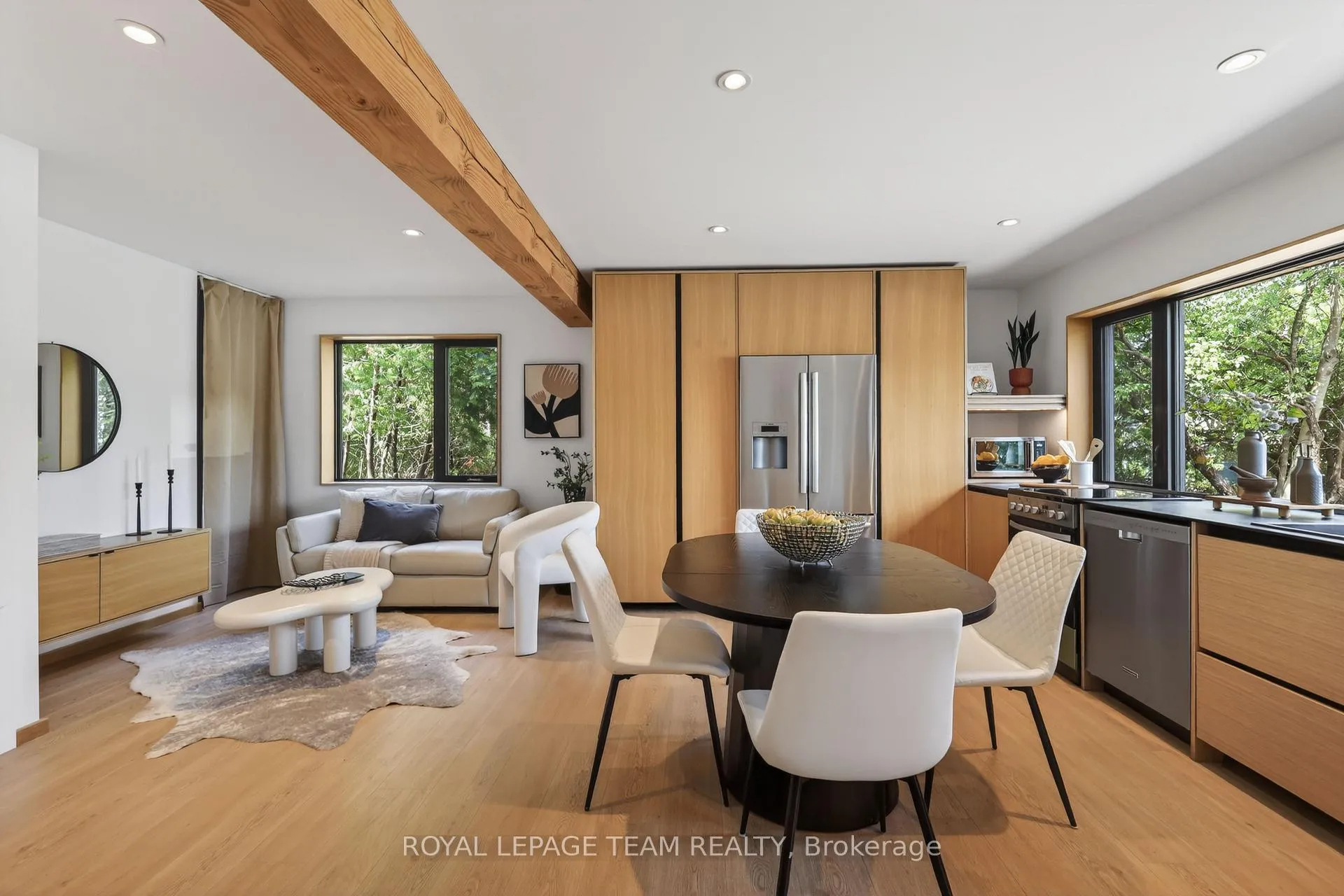 Photo 10 of 126 David Drive, Ottawa, Meadowlands/St. Claire Gardens — HOMEH