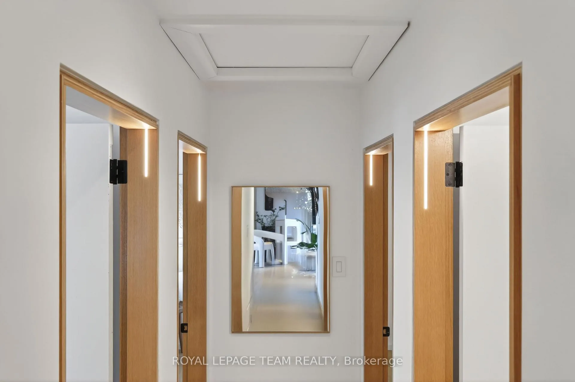 Photo 19 of 126 David Drive, Ottawa, Meadowlands/St. Claire Gardens — HOMEH