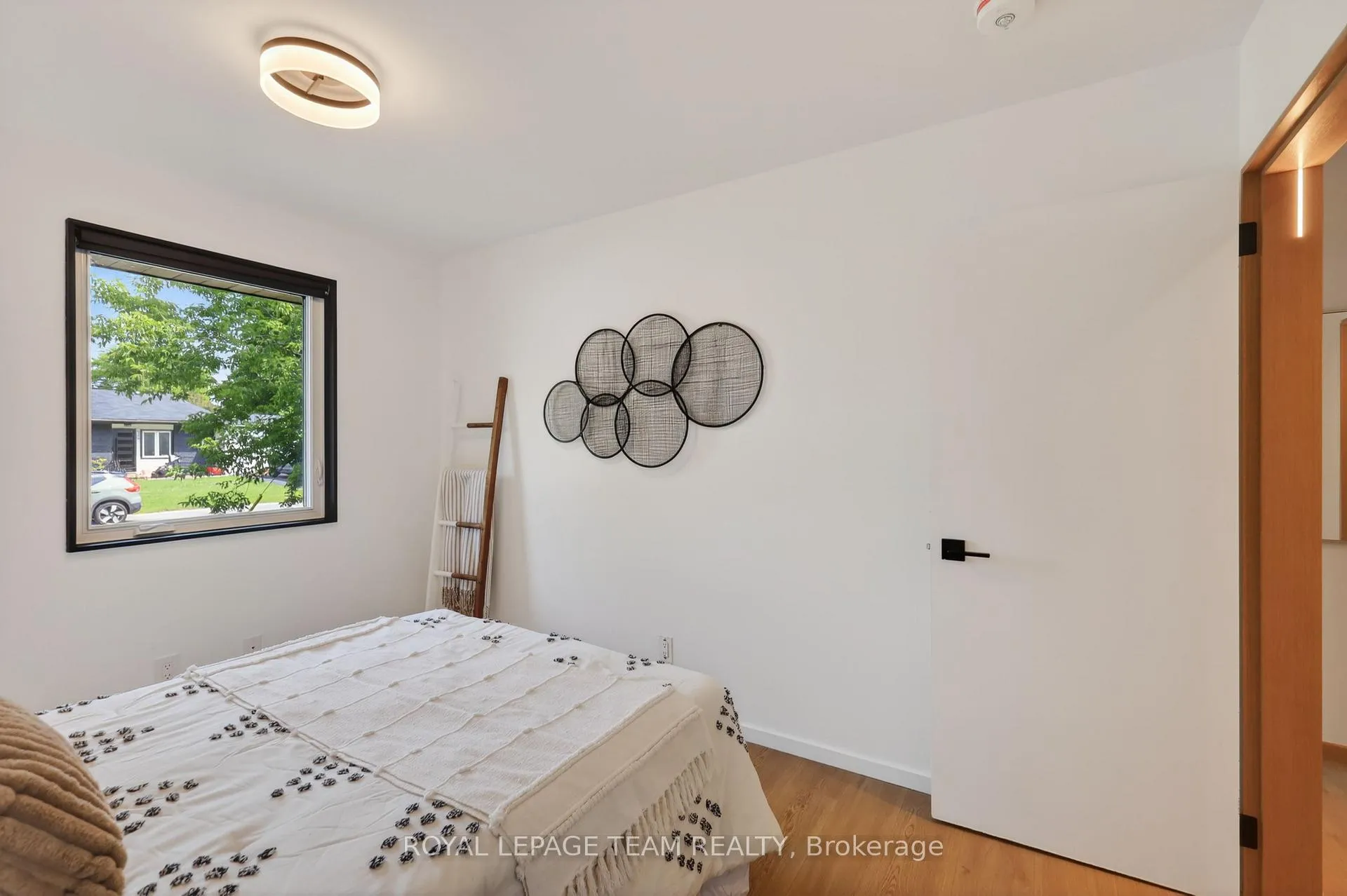 Photo 26 of 126 David Drive, Ottawa, Meadowlands/St. Claire Gardens — HOMEH
