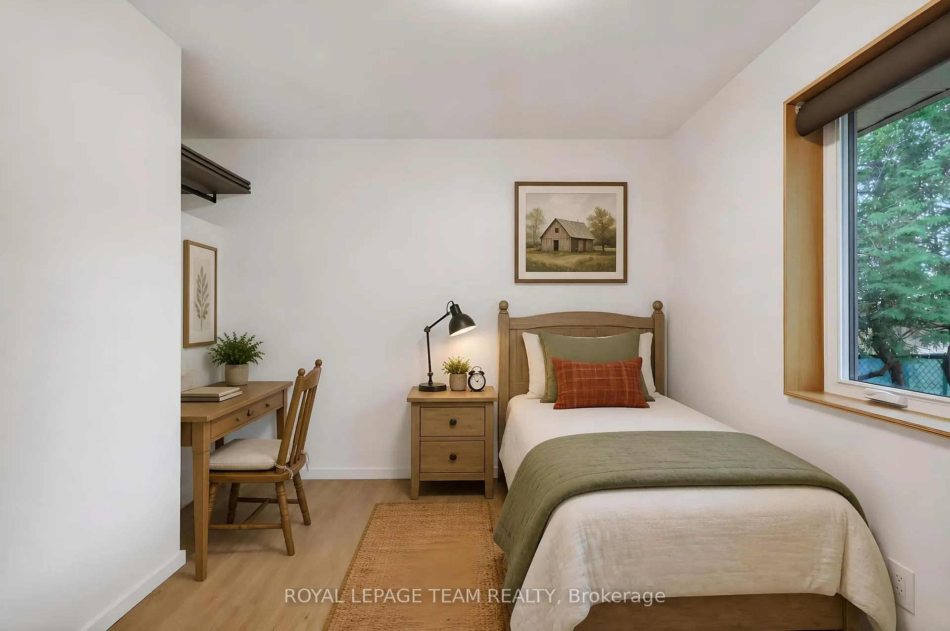 Photo 28 of 126 David Drive, Ottawa, Meadowlands/St. Claire Gardens — HOMEH