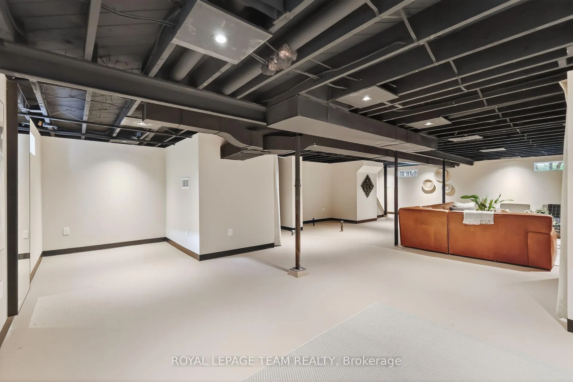 Photo 39 of 126 David Drive, Ottawa, Meadowlands/St. Claire Gardens — HOMEH