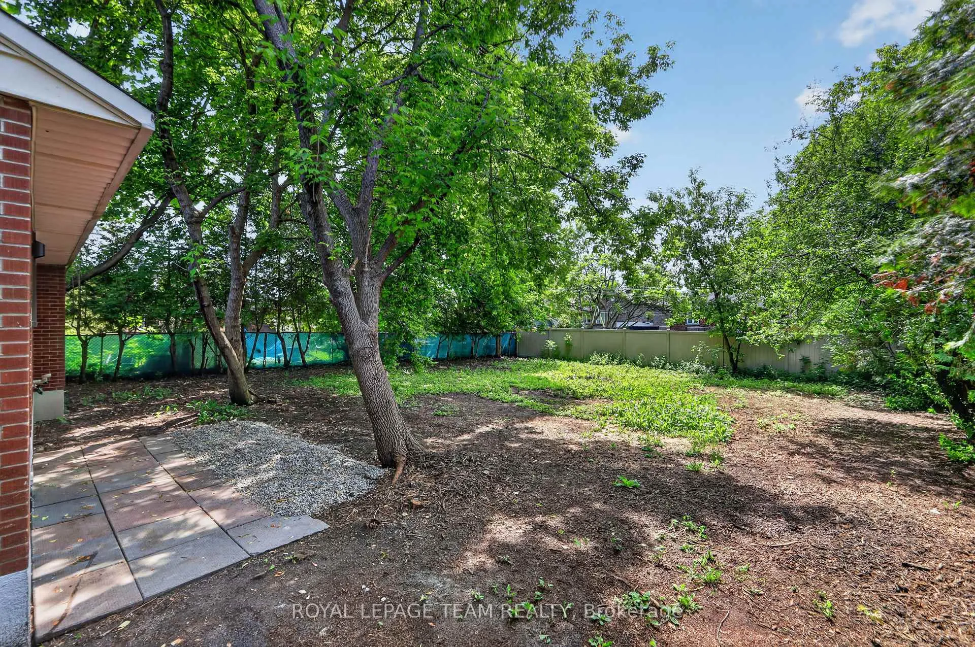 Photo 41 of 126 David Drive, Ottawa, Meadowlands/St. Claire Gardens — HOMEH