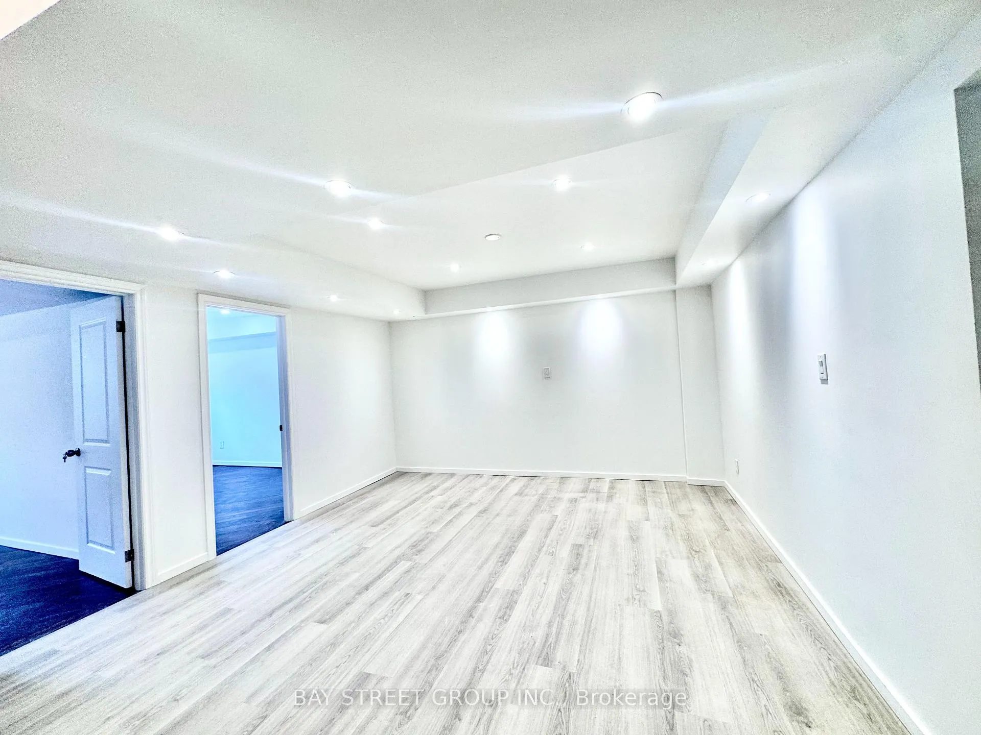 Photo 8 of Unit 2nd, 373 Eglinton Avenue W, Toronto, Forest Hill South — HOMEH