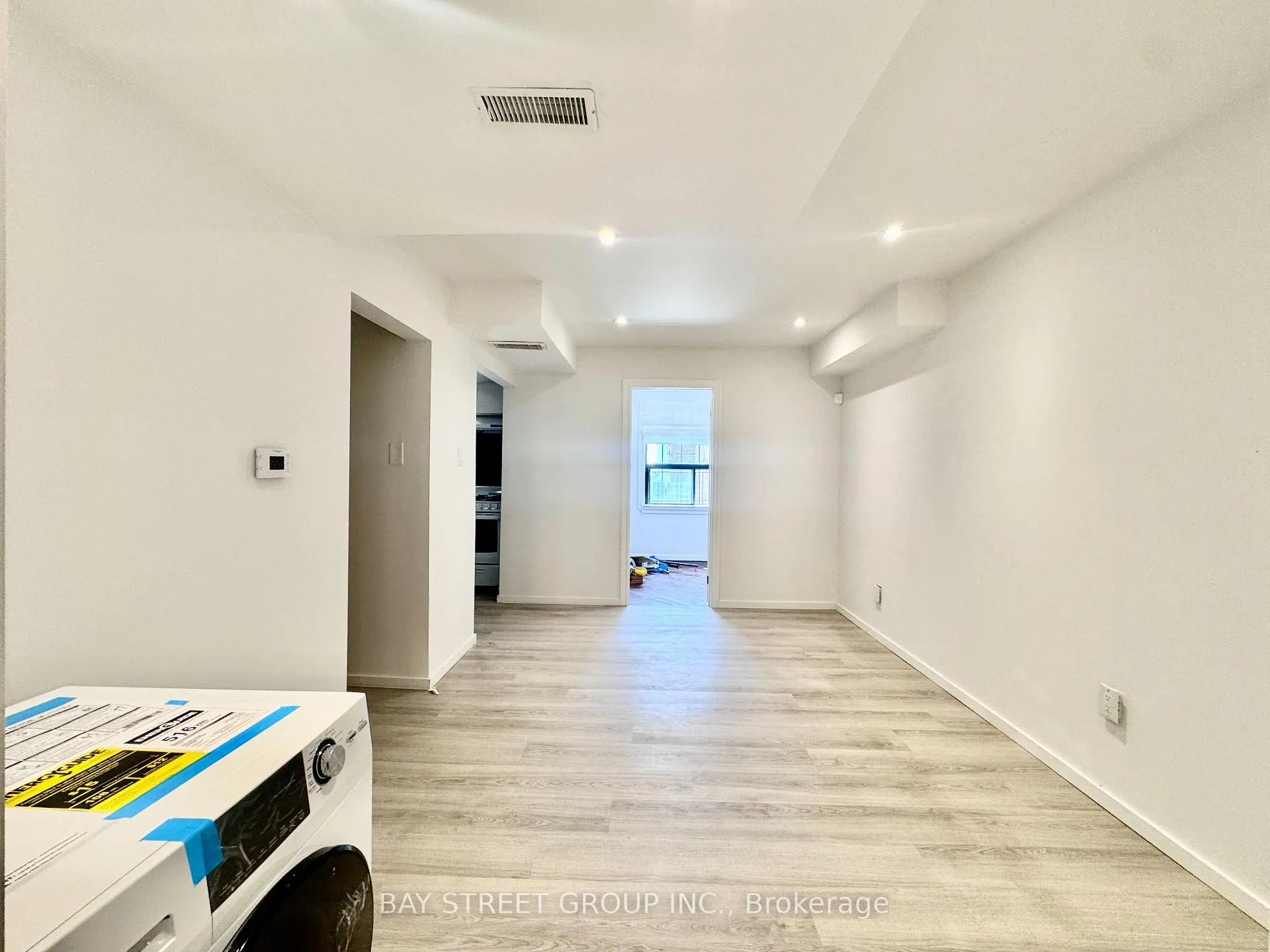 Photo 9 of Unit 2nd, 373 Eglinton Avenue W, Toronto, Forest Hill South — HOMEH