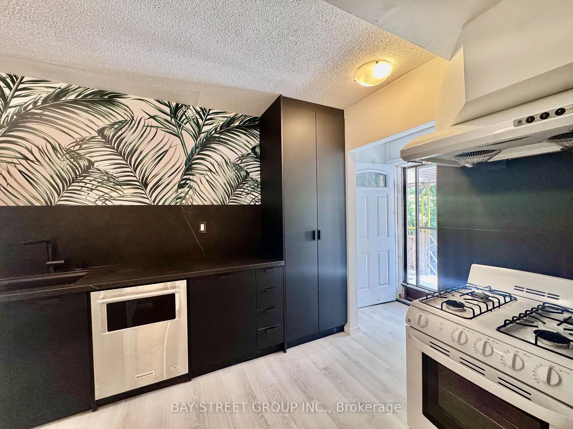 Photo 12 of Unit 2nd, 373 Eglinton Avenue W, Toronto, Forest Hill South — HOMEH