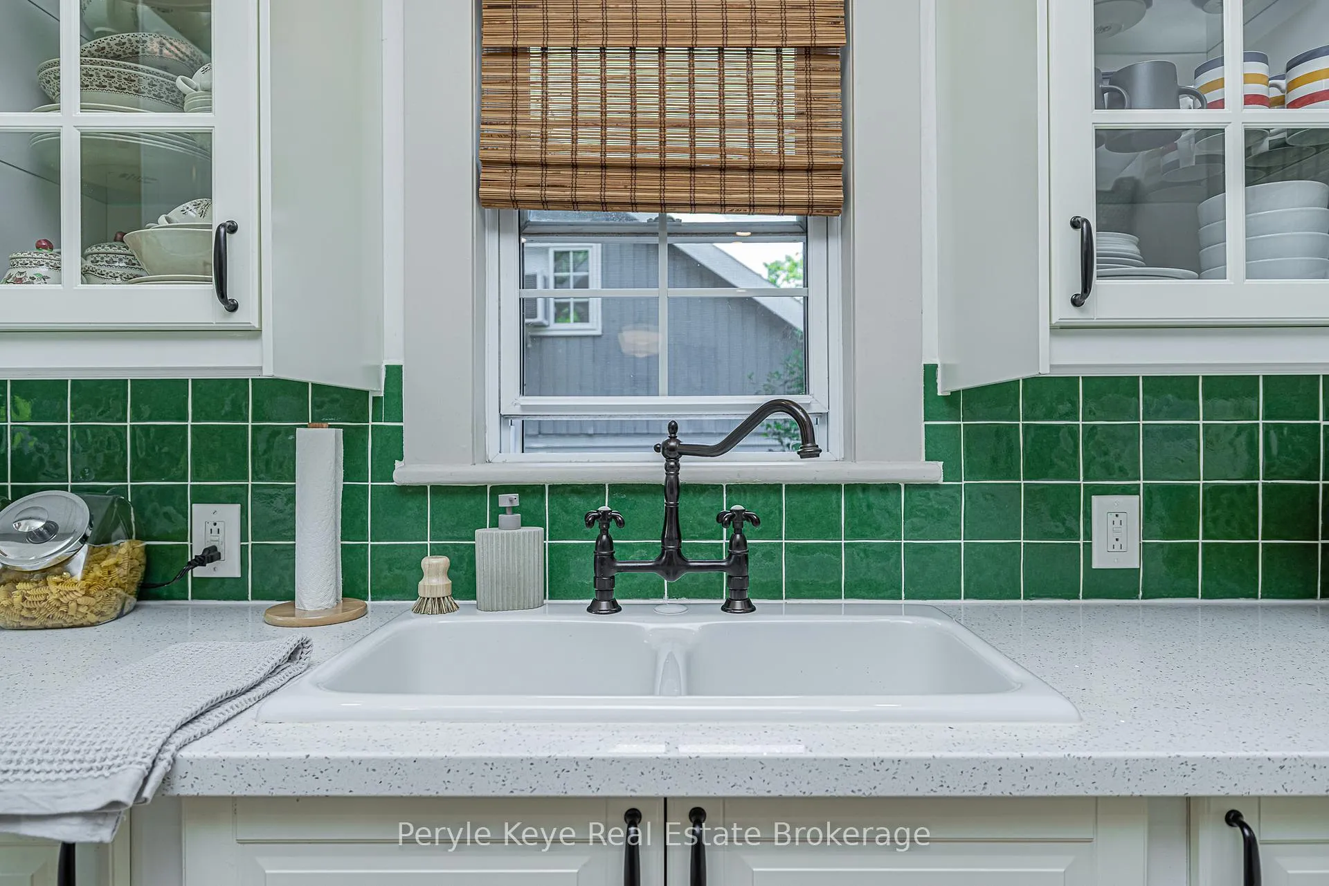 Photo 3 of 14 Milton Street, Bracebridge — HOMEH