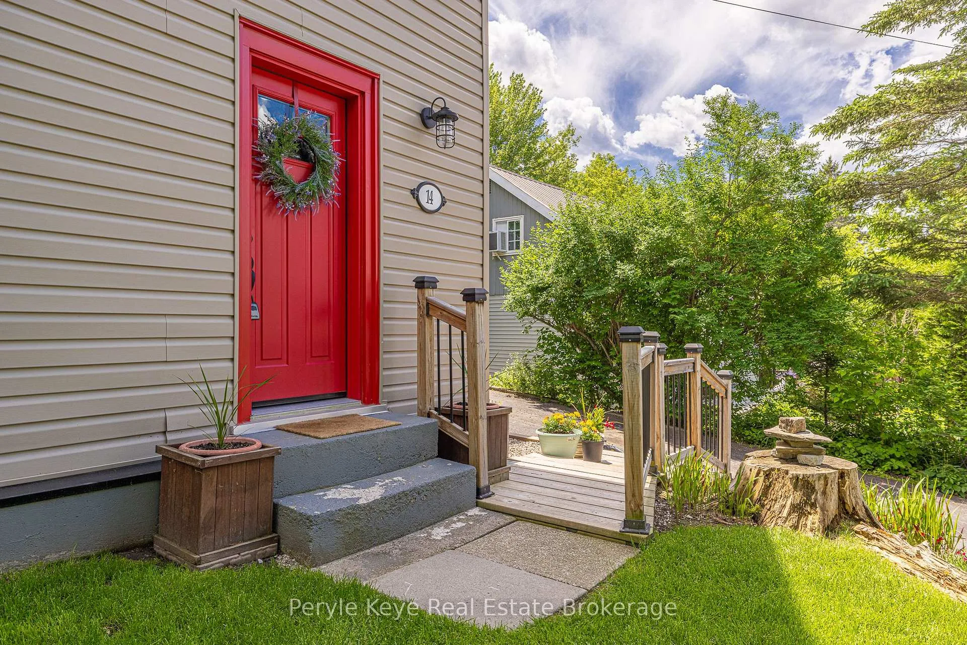 Photo 7 of 14 Milton Street, Bracebridge — HOMEH