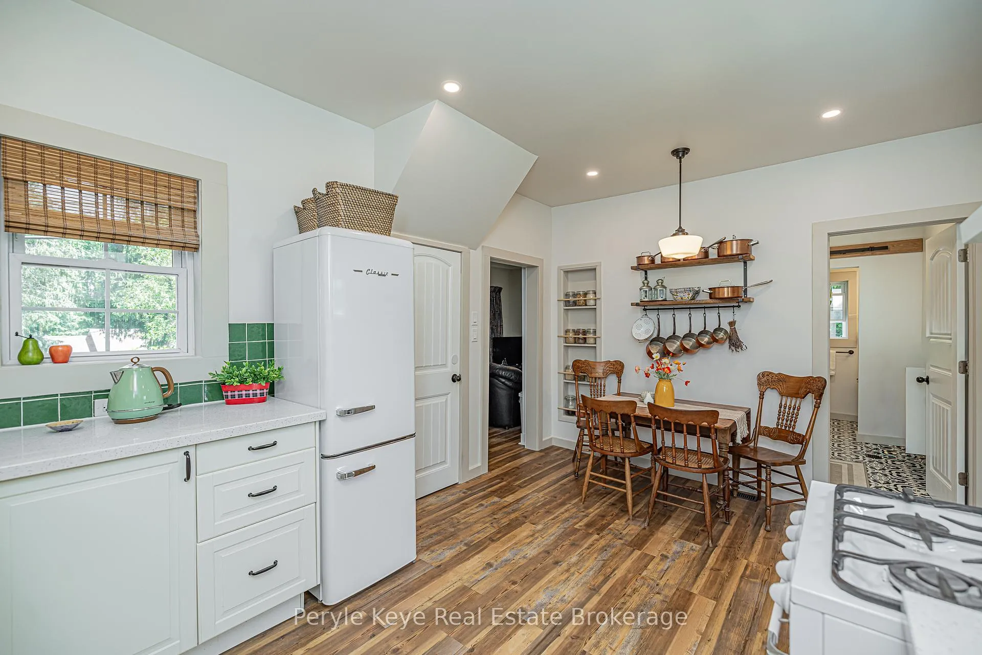 Photo 17 of 14 Milton Street, Bracebridge — HOMEH