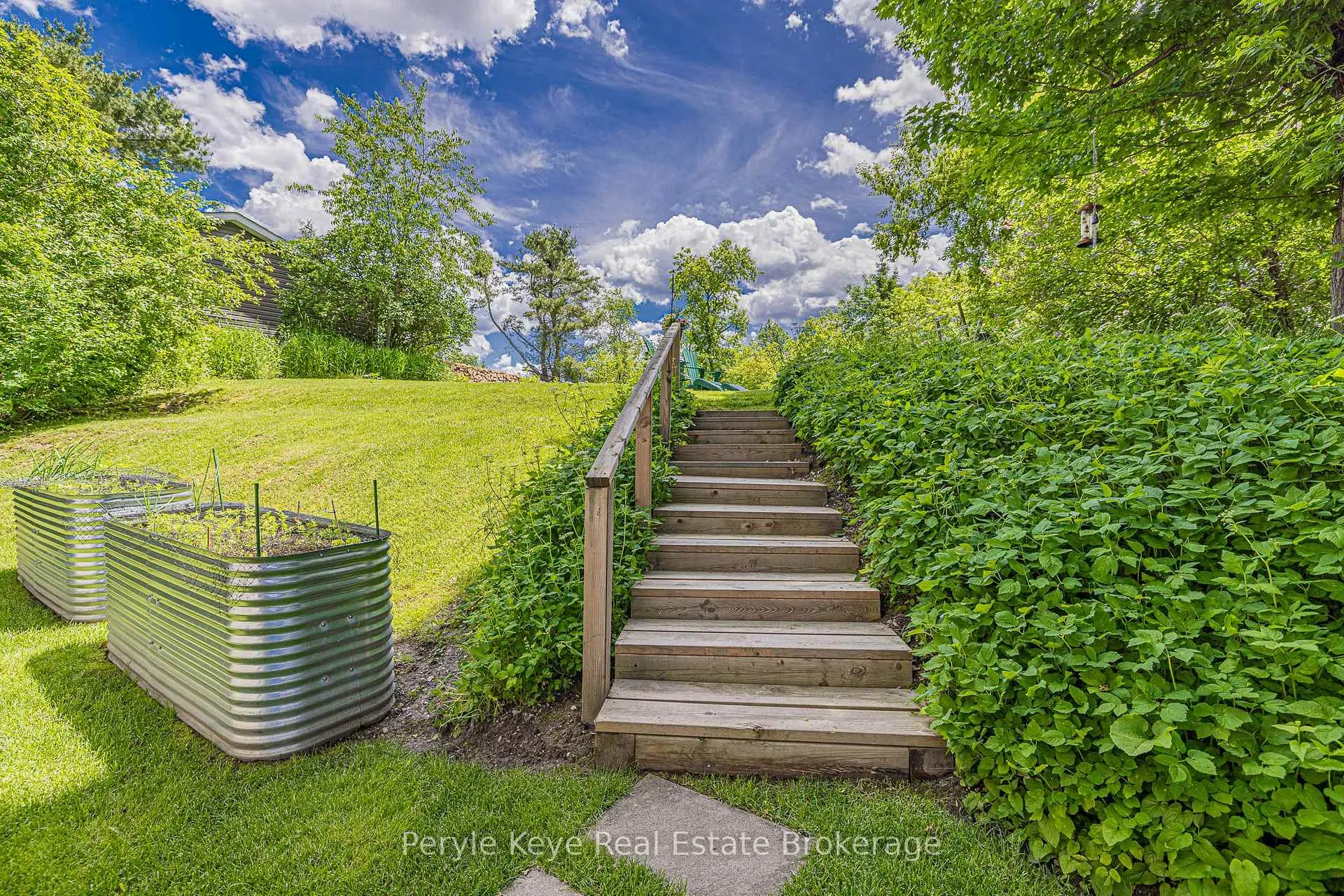 Photo 36 of 14 Milton Street, Bracebridge — HOMEH