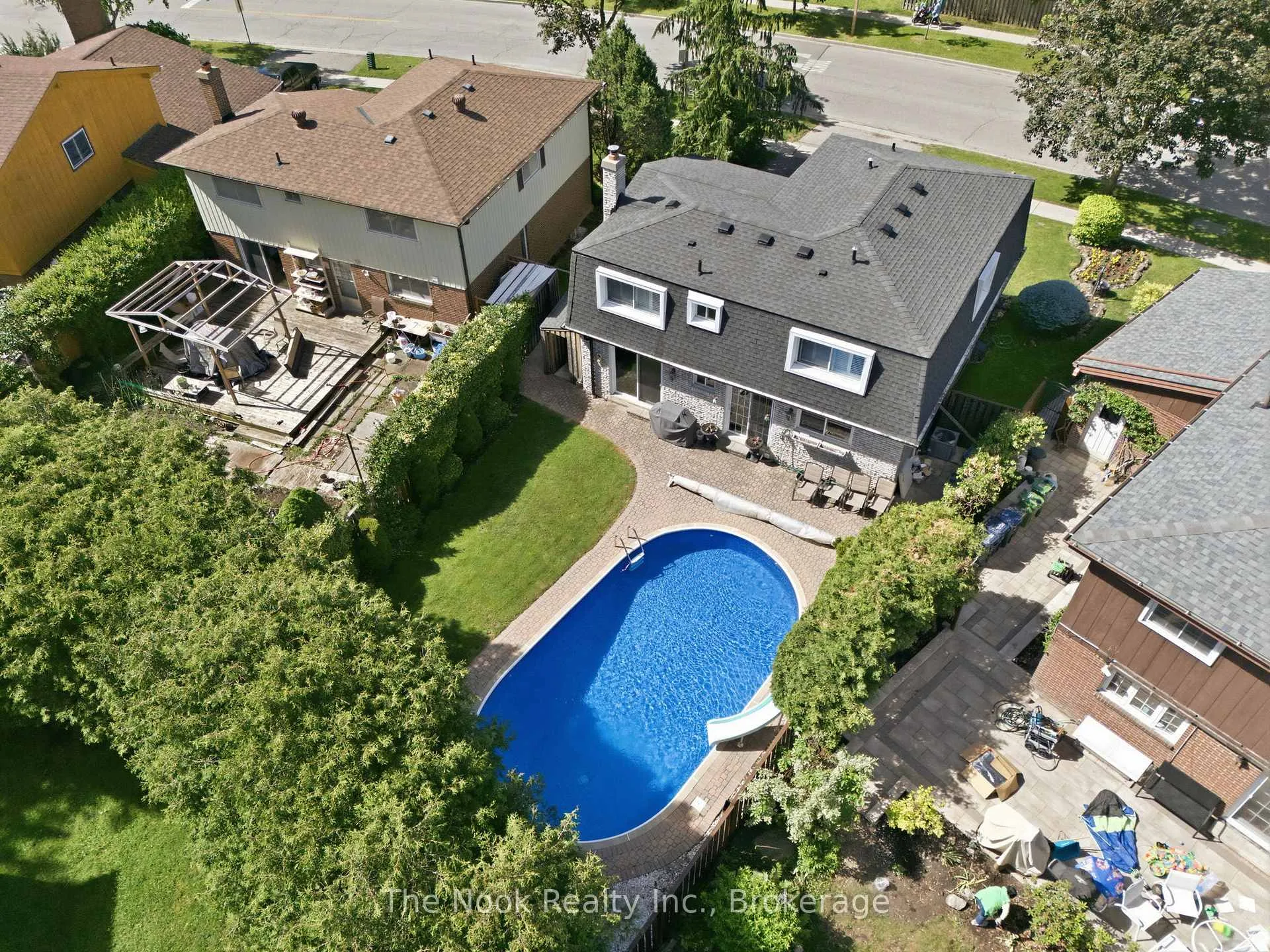 Photo 3 of 70 Beverly Glen Boulevard, Scarborough, L'Amoreaux — HOMEH