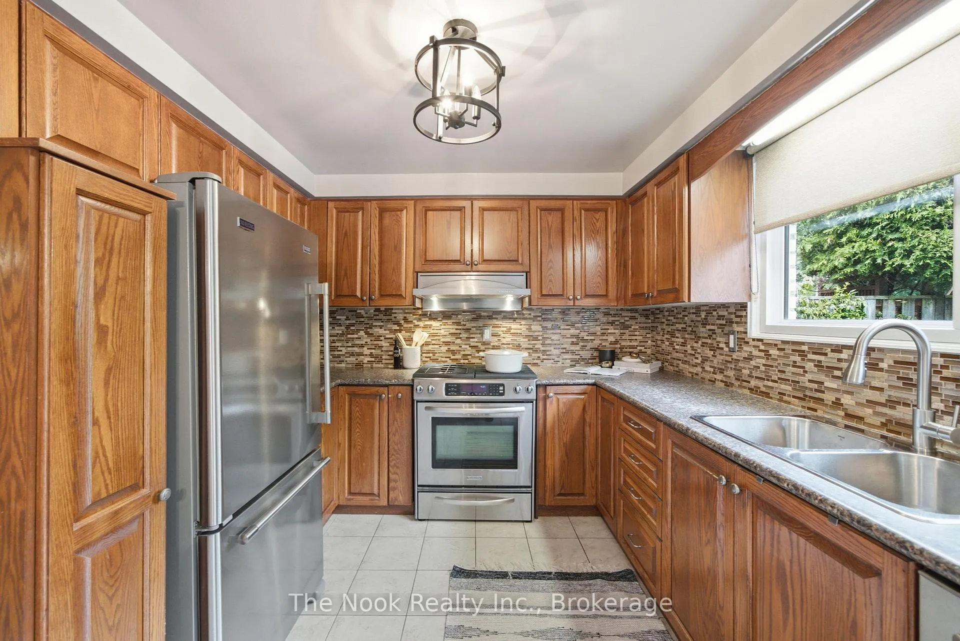 Photo 11 of 70 Beverly Glen Boulevard, Scarborough, L'Amoreaux — HOMEH