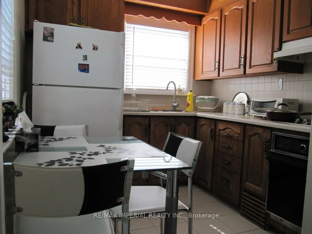 Photo 24 of 53 Grandview Avenue, Markham, Grandview — HOMEH