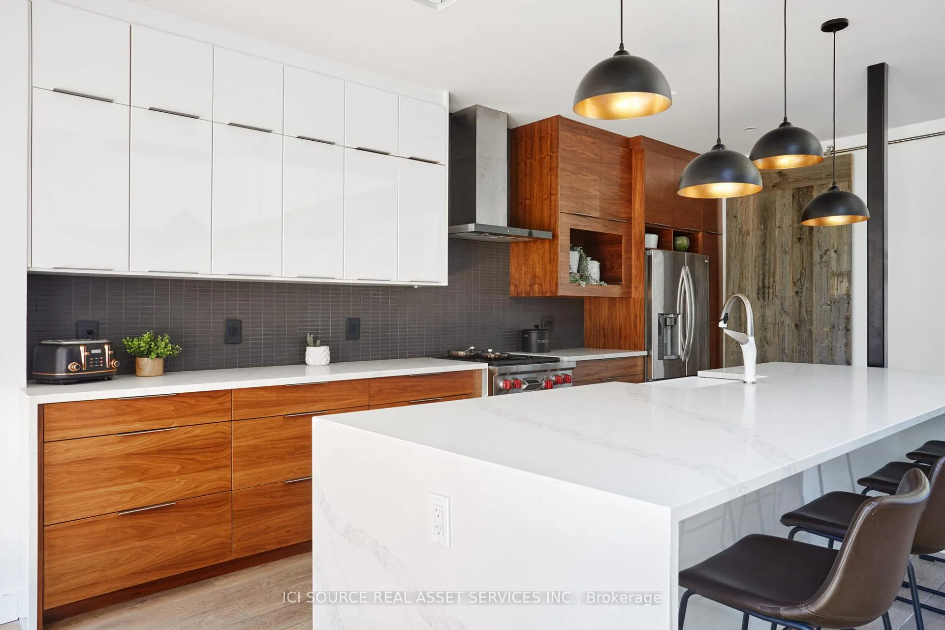 Photo 10 of 73 Pineglen Crescent, Ottawa, Pineglen — HOMEH