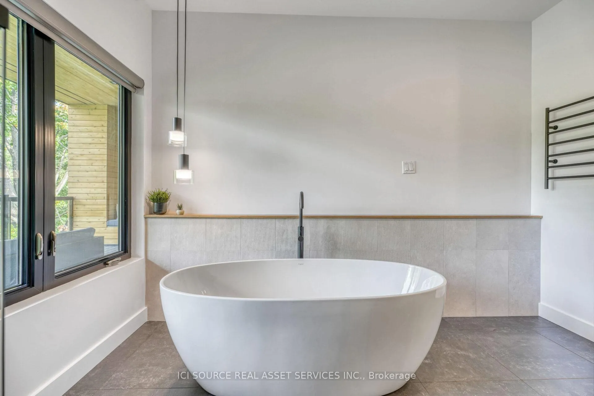 Photo 75 of 73 Pineglen Crescent, Ottawa, Pineglen — HOMEH