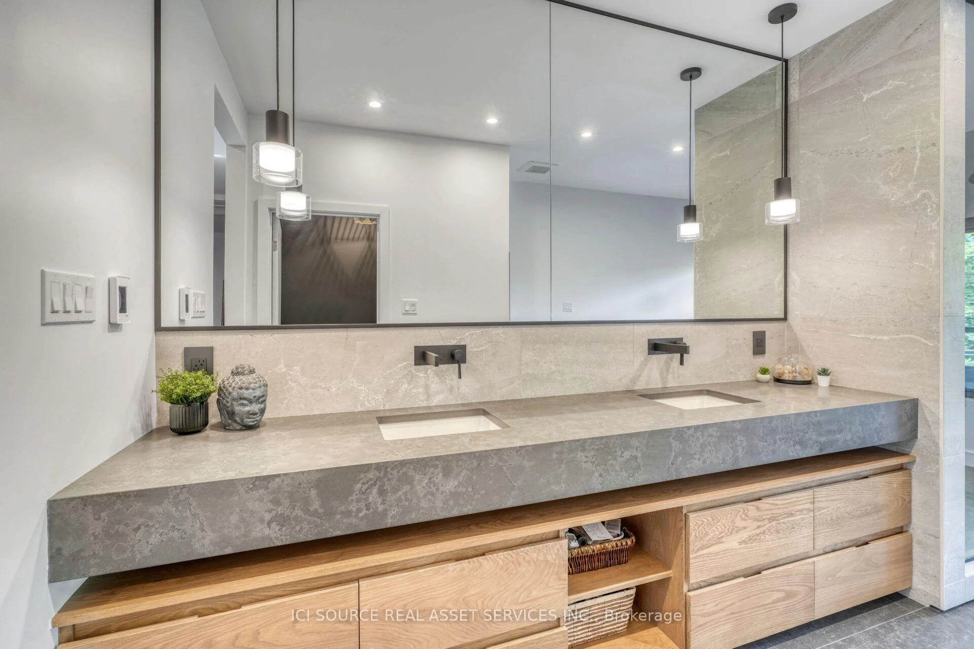 Photo 72 of 73 Pineglen Crescent, Ottawa, Pineglen — HOMEH
