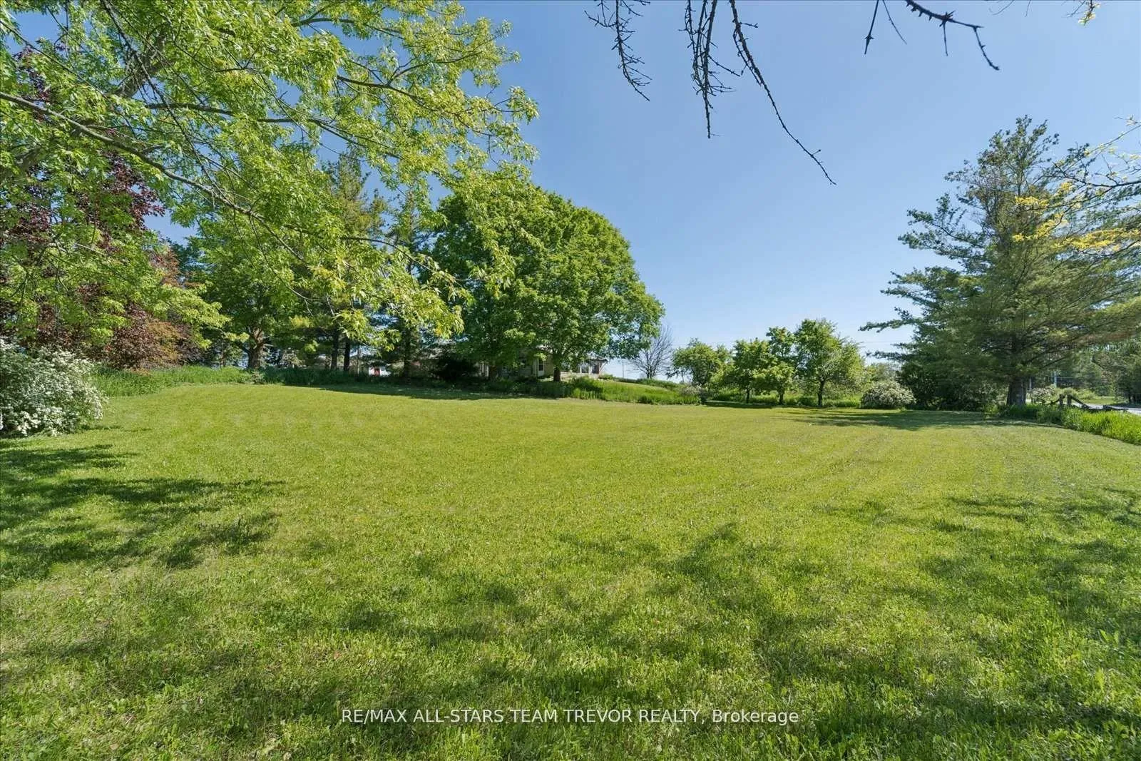 Photo 33 of 406 Mount Pleasant Trail, Georgina, Belhaven — HOMEH