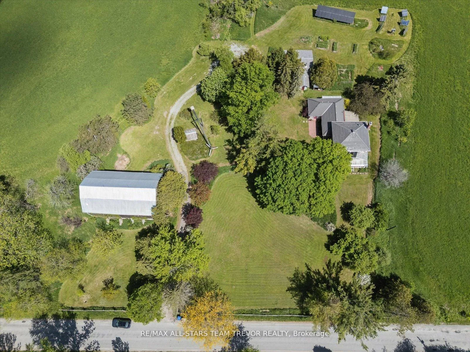 Photo 40 of 406 Mount Pleasant Trail, Georgina, Belhaven — HOMEH