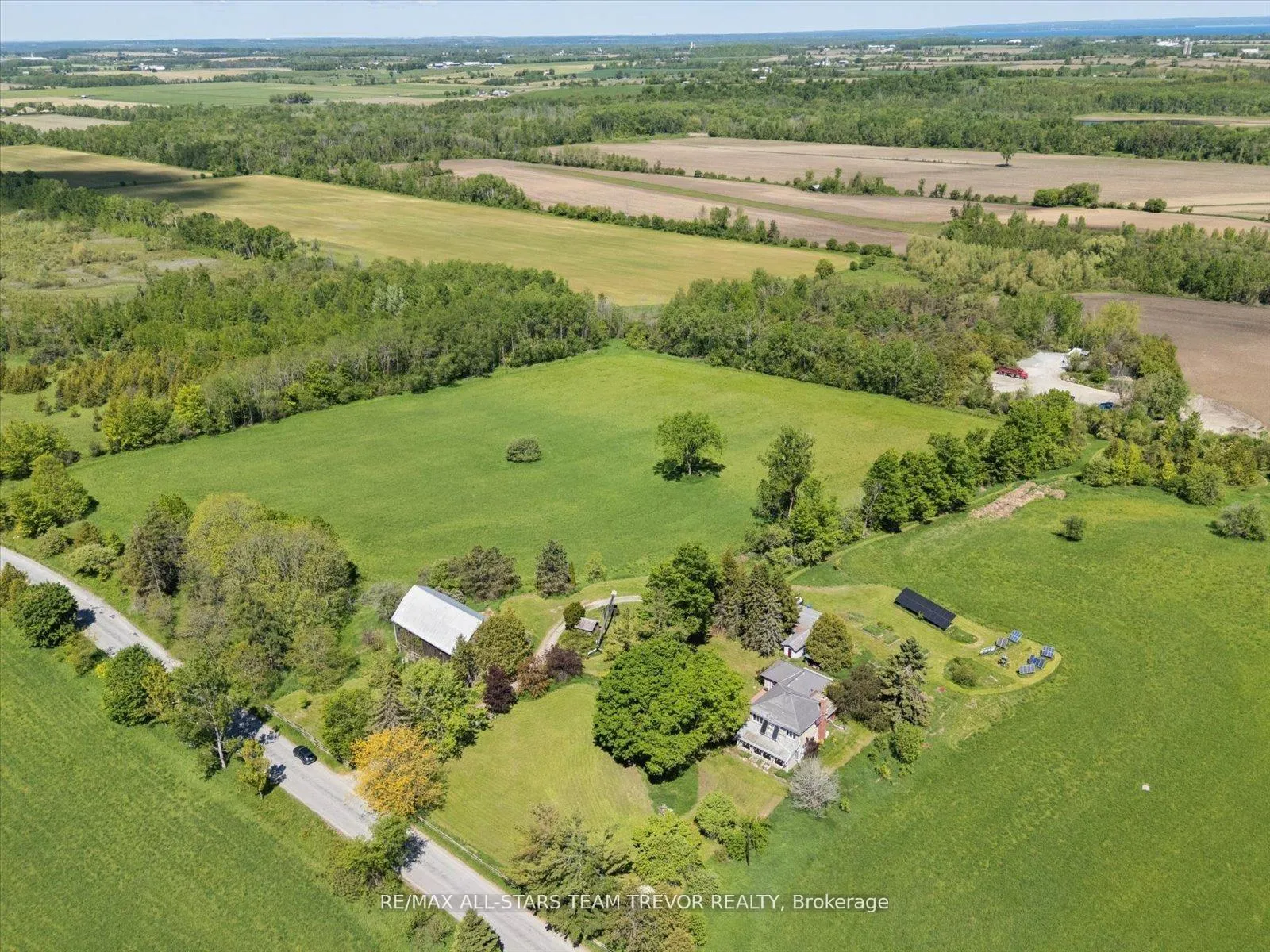 Photo 43 of 406 Mount Pleasant Trail, Georgina, Belhaven — HOMEH