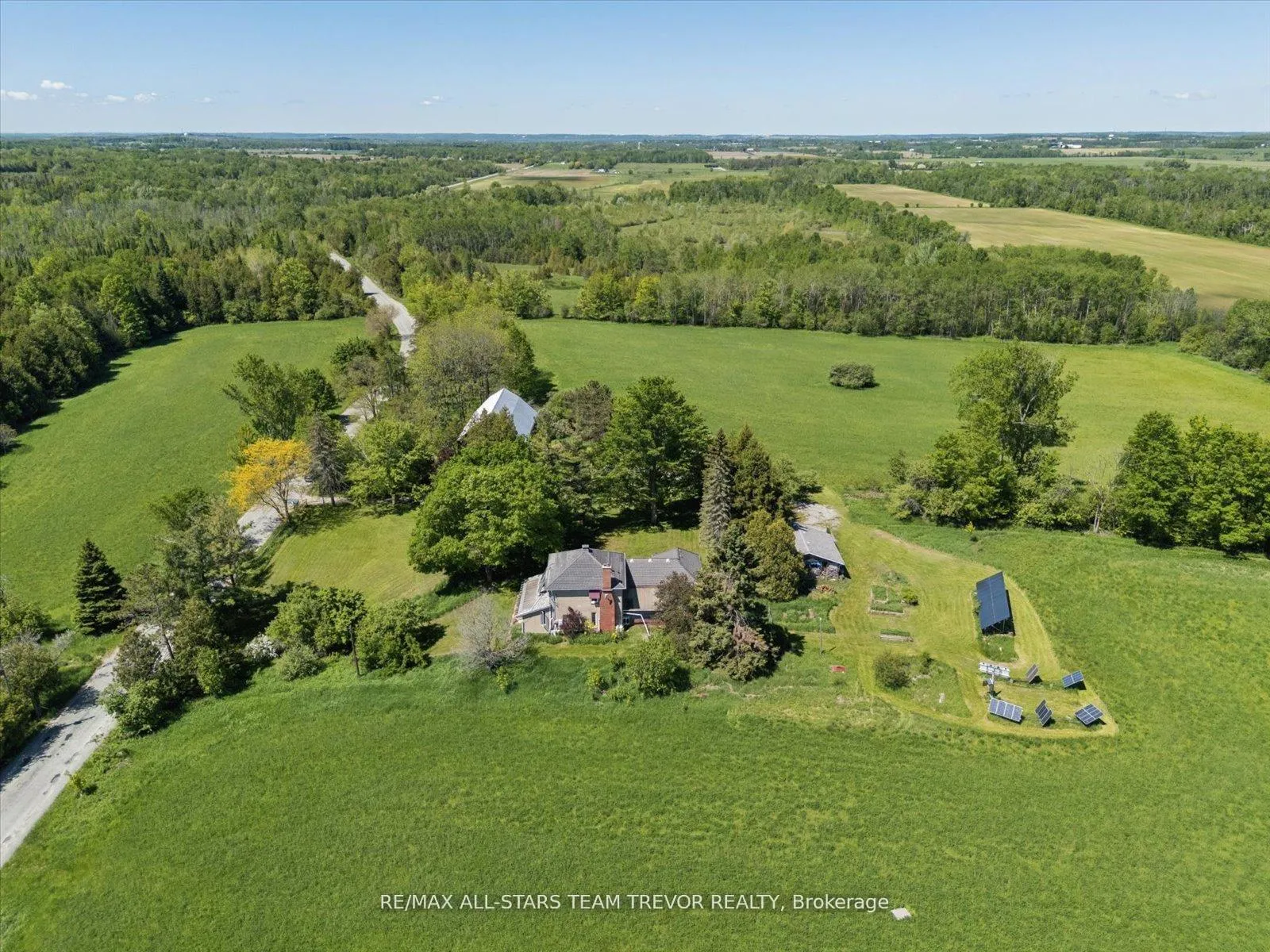 Photo 45 of 406 Mount Pleasant Trail, Georgina, Belhaven — HOMEH