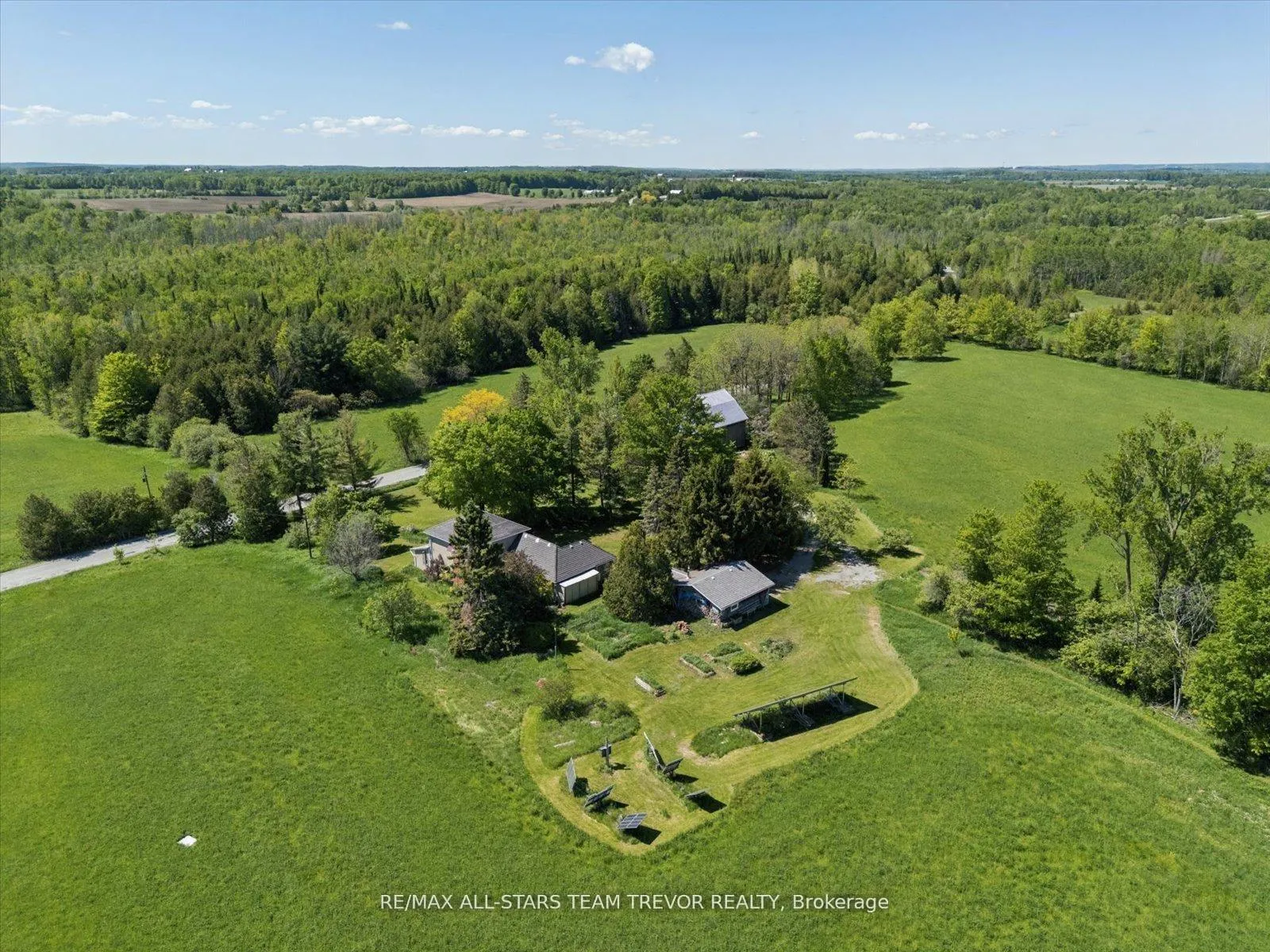 Photo 47 of 406 Mount Pleasant Trail, Georgina, Belhaven — HOMEH