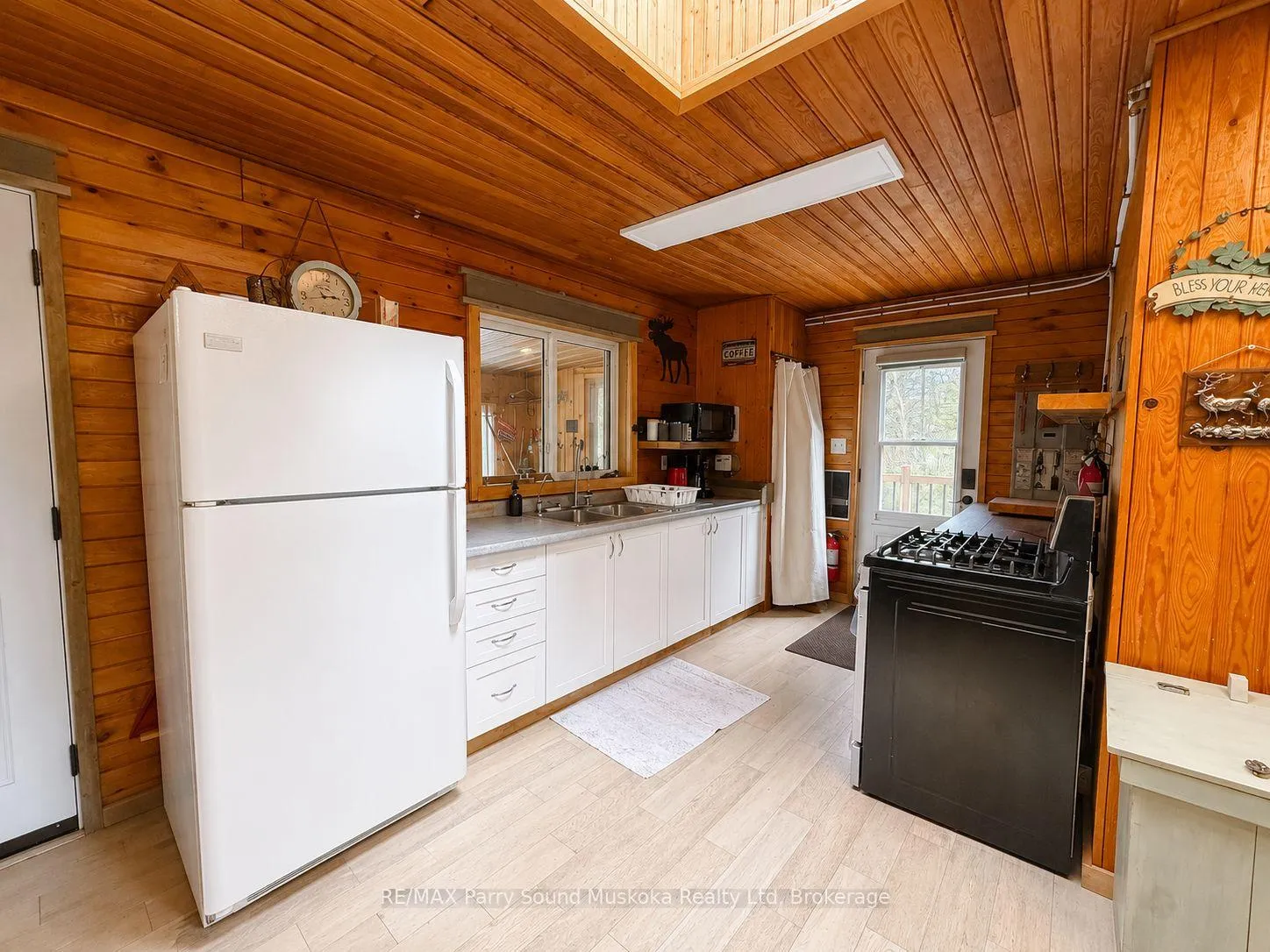 Photo 25 of 93 White Pine Road, Unorganized Townships, Tilden Lake — HOMEH